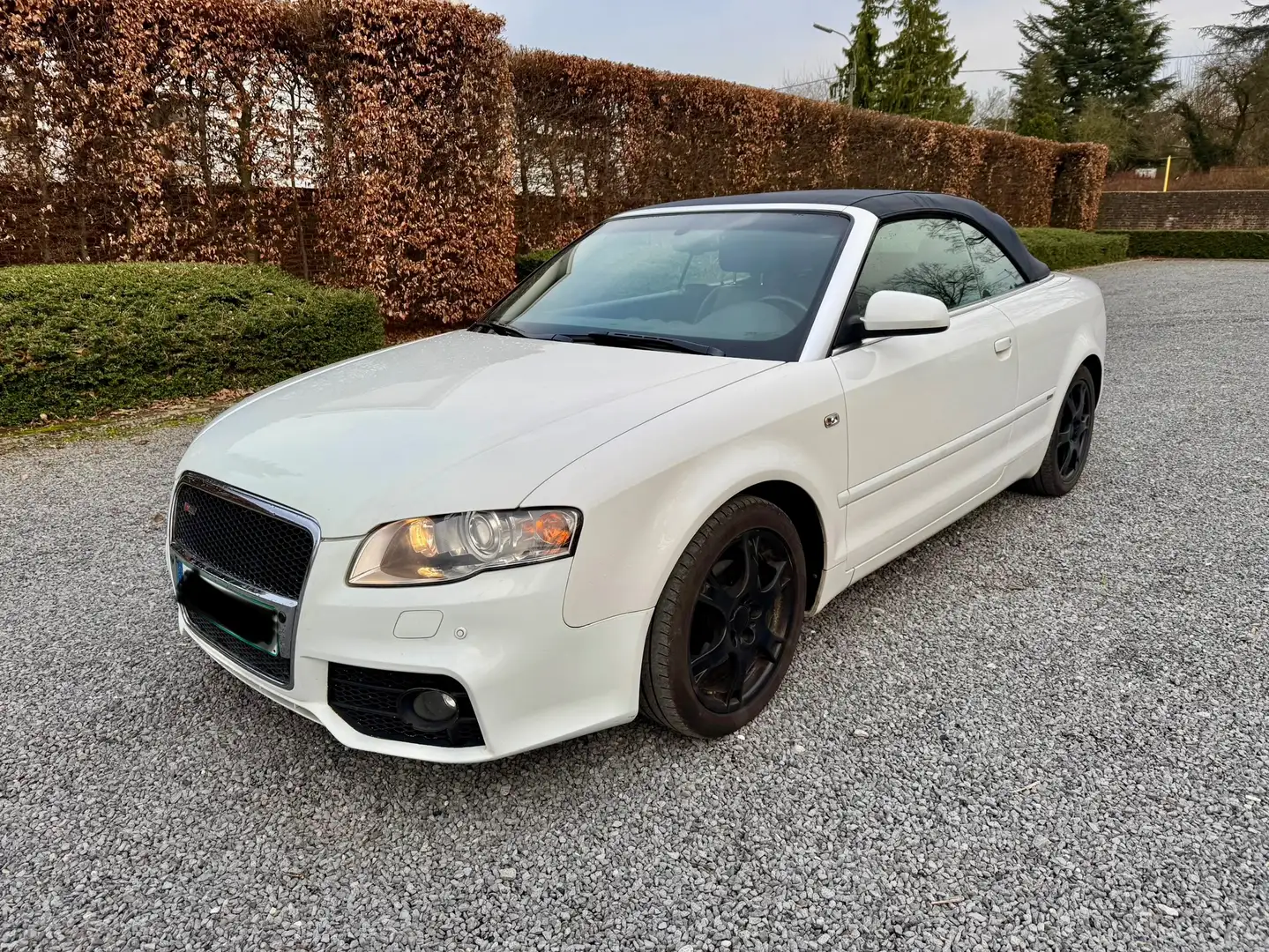 Audi A4 Cabriolet 2.0 TDi S-line Cabrio 140pk Alb - 1