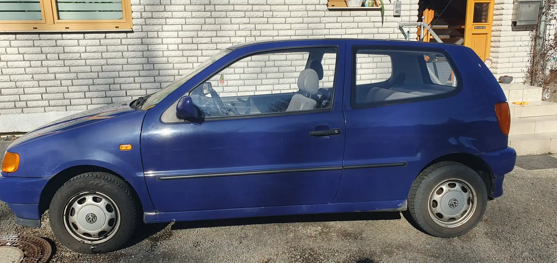 Volkswagen Polo Синій - 1
