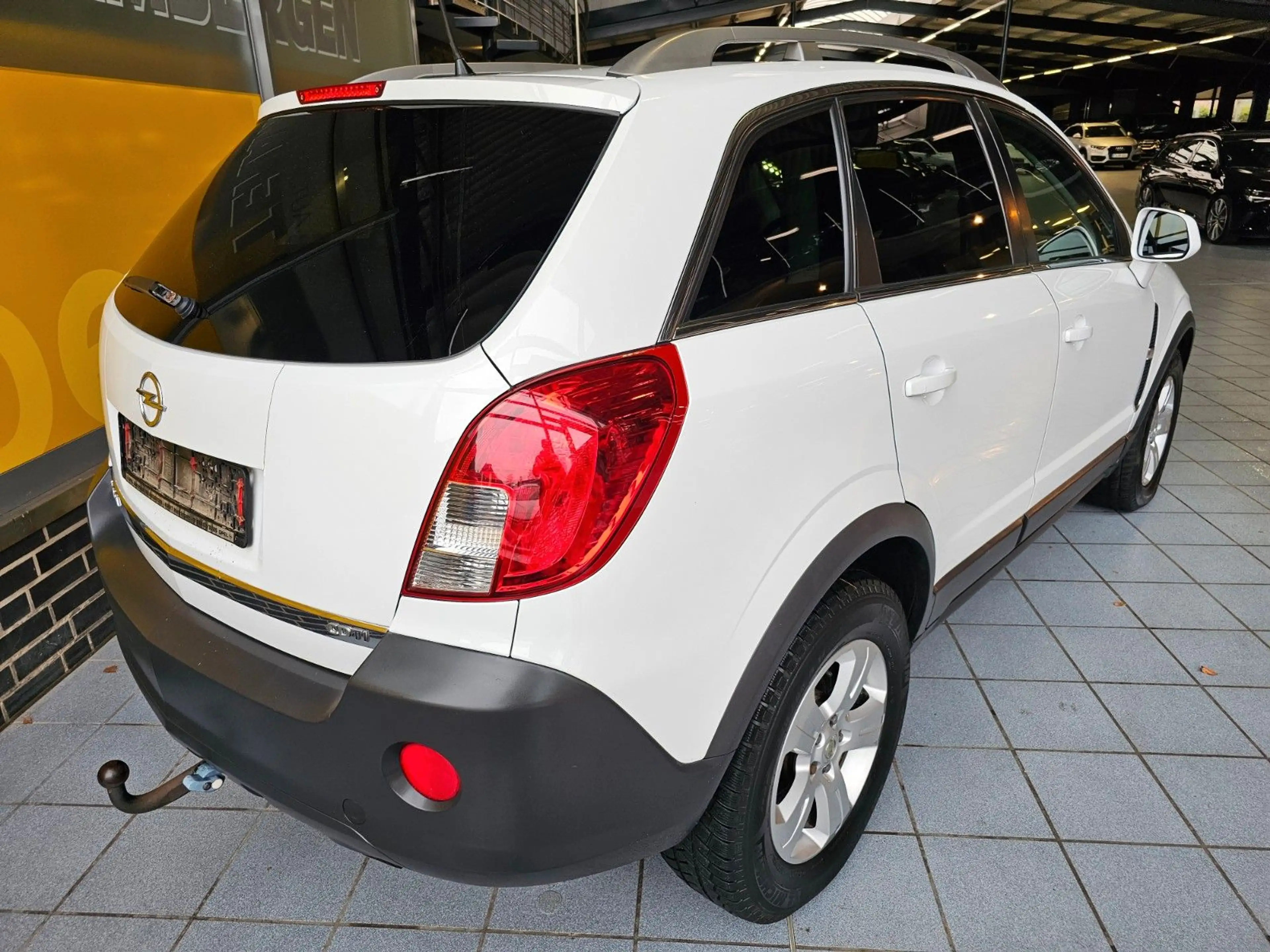 Opel Antara 2.2 CDTI Design Edition 4x2 AHK — photo 2