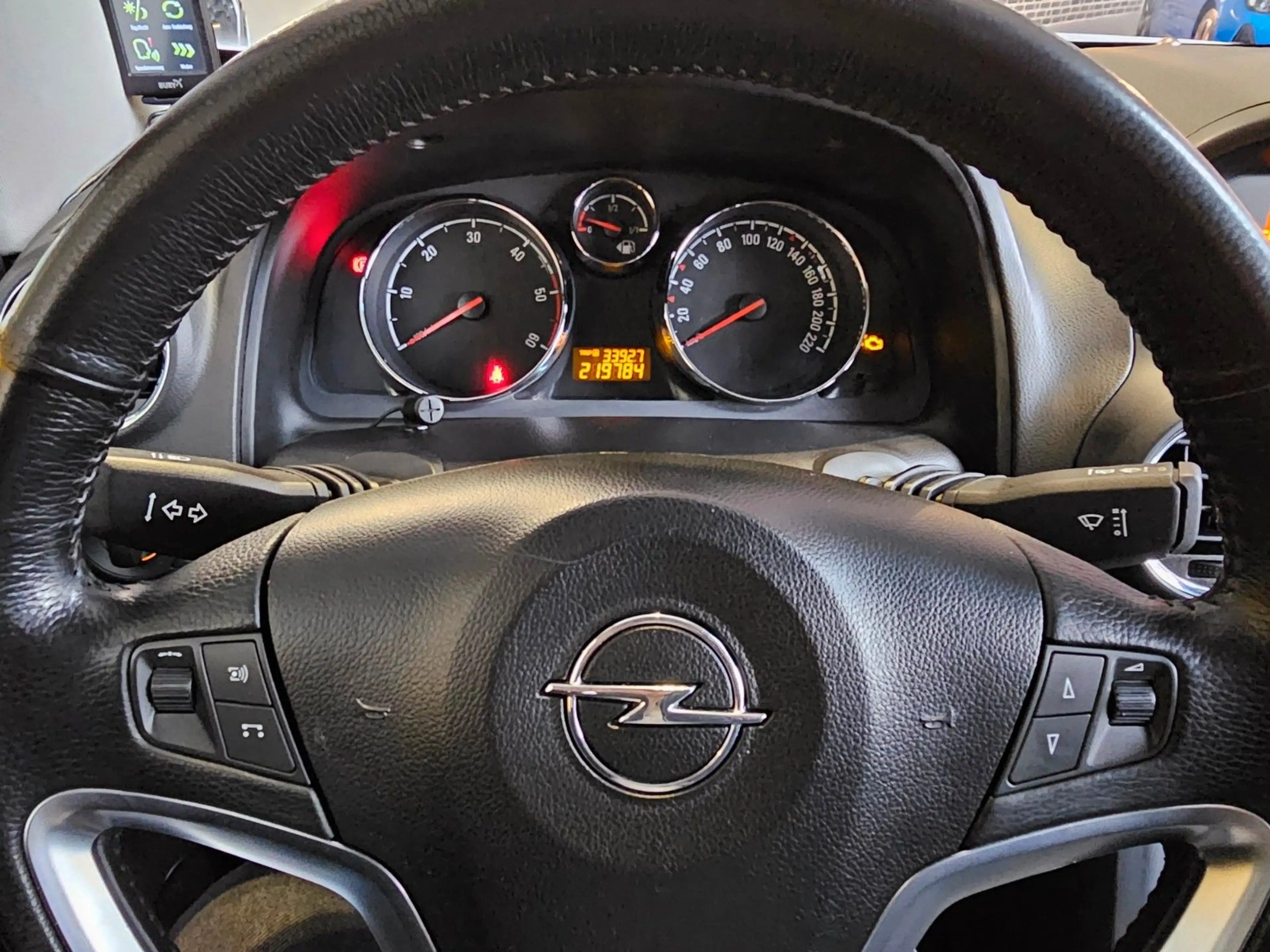 Opel Antara 2.2 CDTI Design Edition 4x2 AHK — photo 10