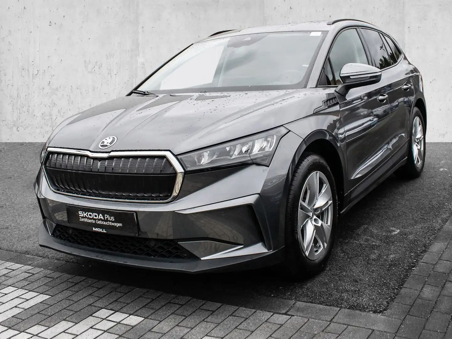 Skoda Enyaq iV 50 Grau - 2