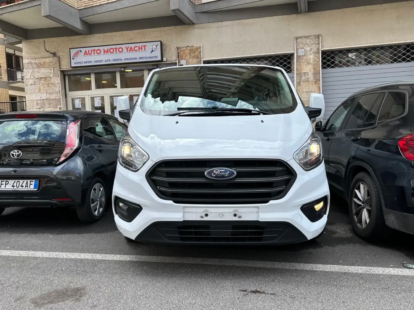 Ford Transit Custom 9 posti clima pdc Bianco - 1