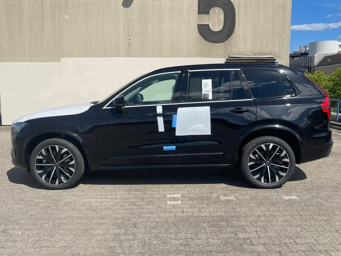 Volvo XC90 T8 PLUS AWD Pano 360* LP: 96.000€ Nero - 2