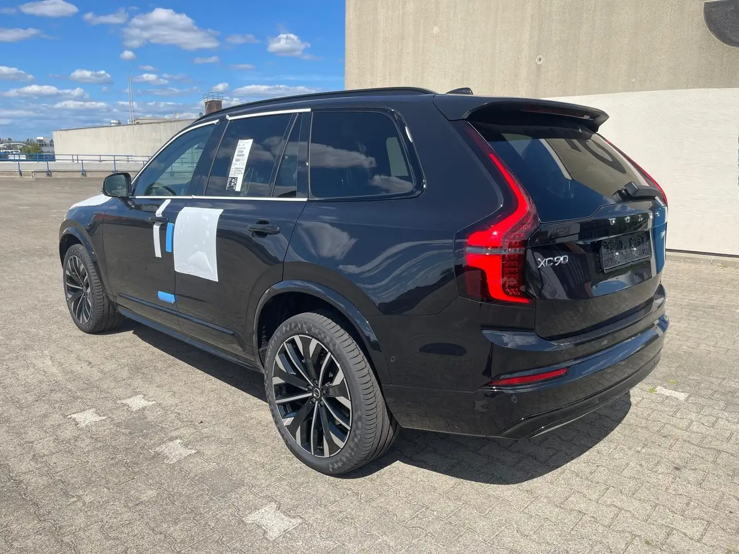 Volvo XC90 T8 PLUS AWD Pano 360* LP: 96.000€ Nero - 1