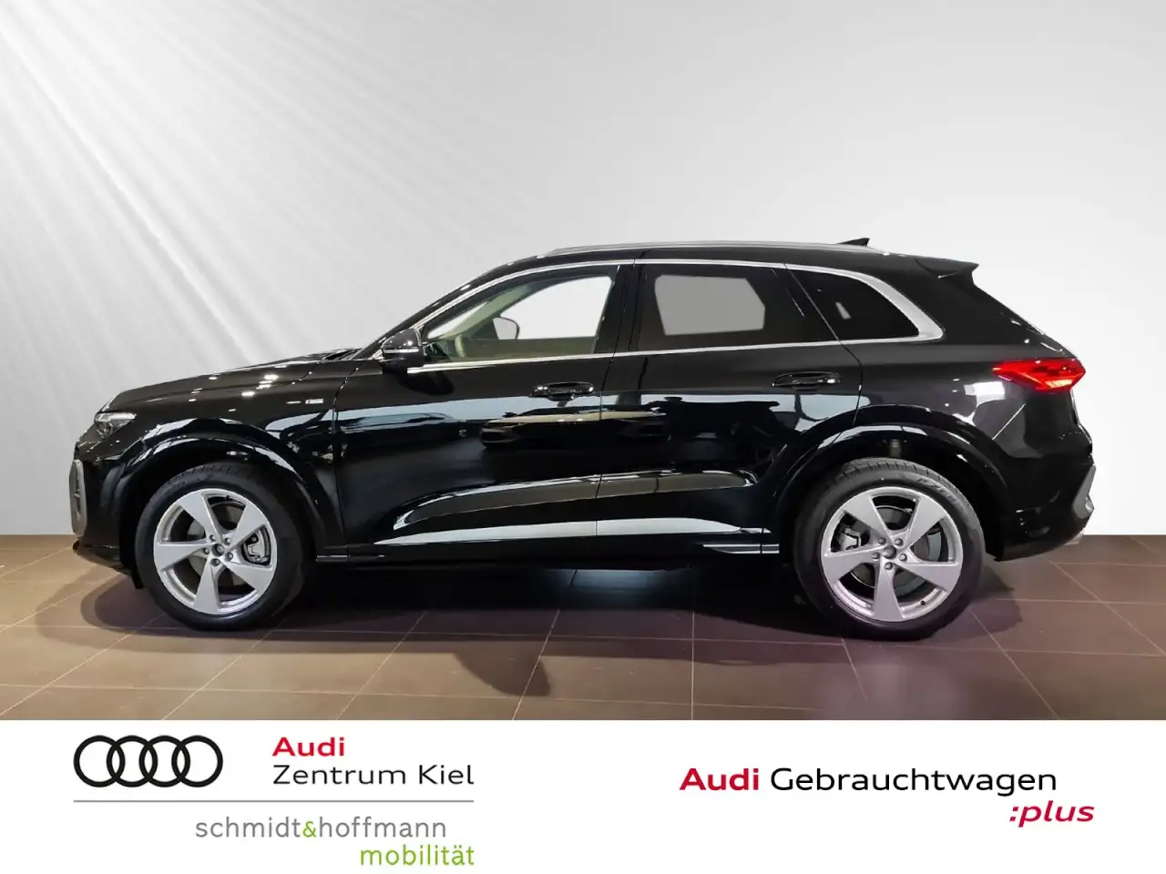 Audi Q5 TDI quattro S-tronic S-line AHK ACC LED+ Klima 3