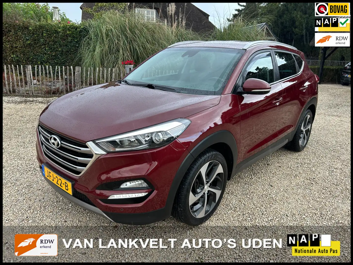 Hyundai TUCSON 1.6 T-GDi Premium 4WD automaat leder trekhaak. Rot - 1