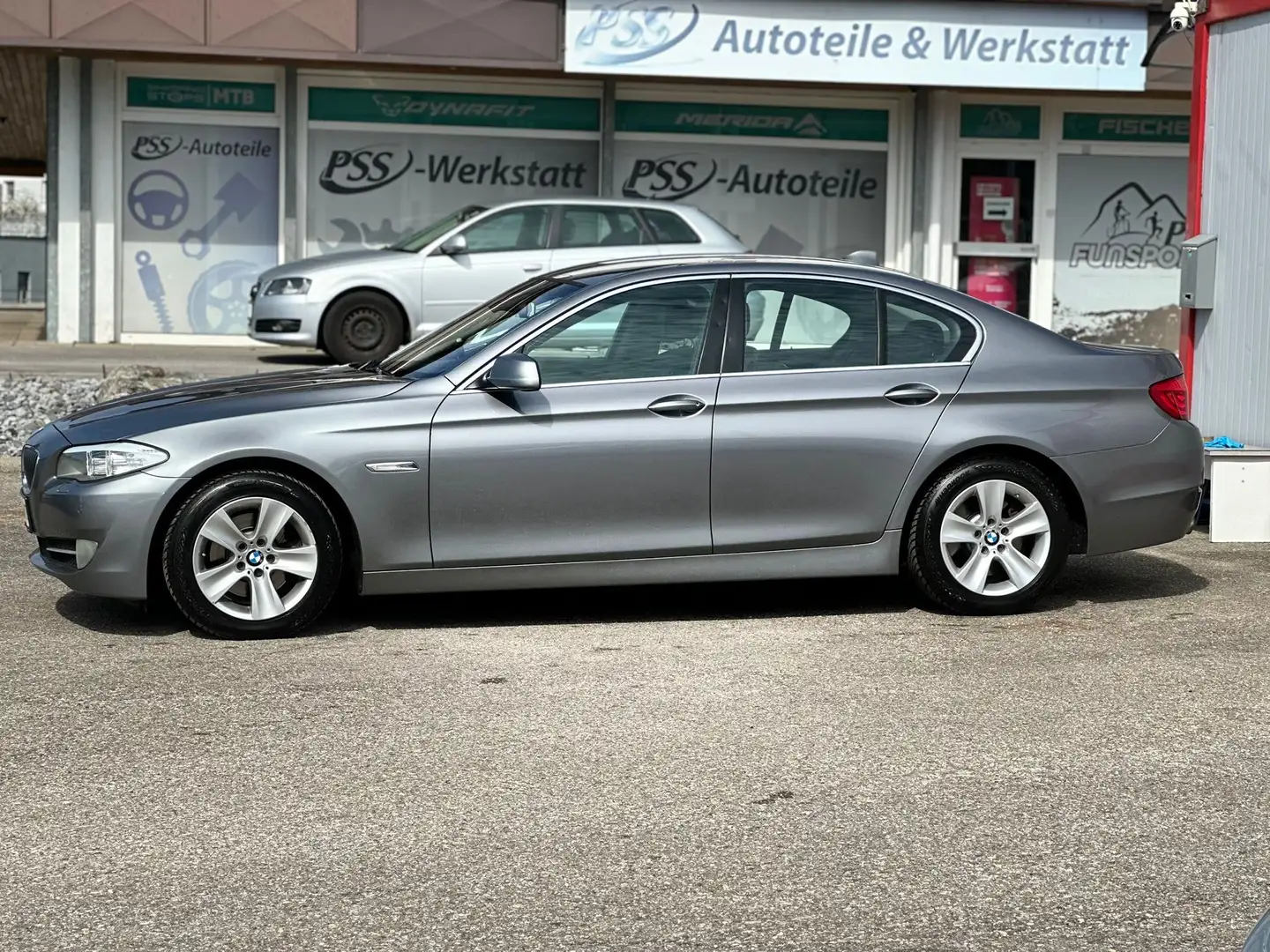BMW 520 520 d Grau - 2