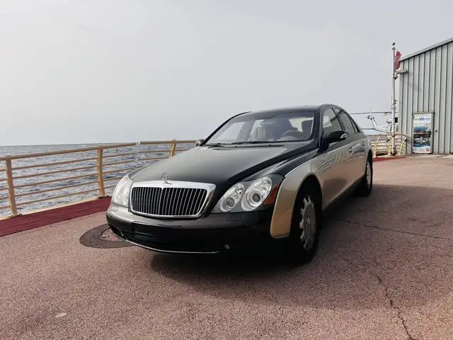 Maybach 57 V12 5.5 (550 ch)