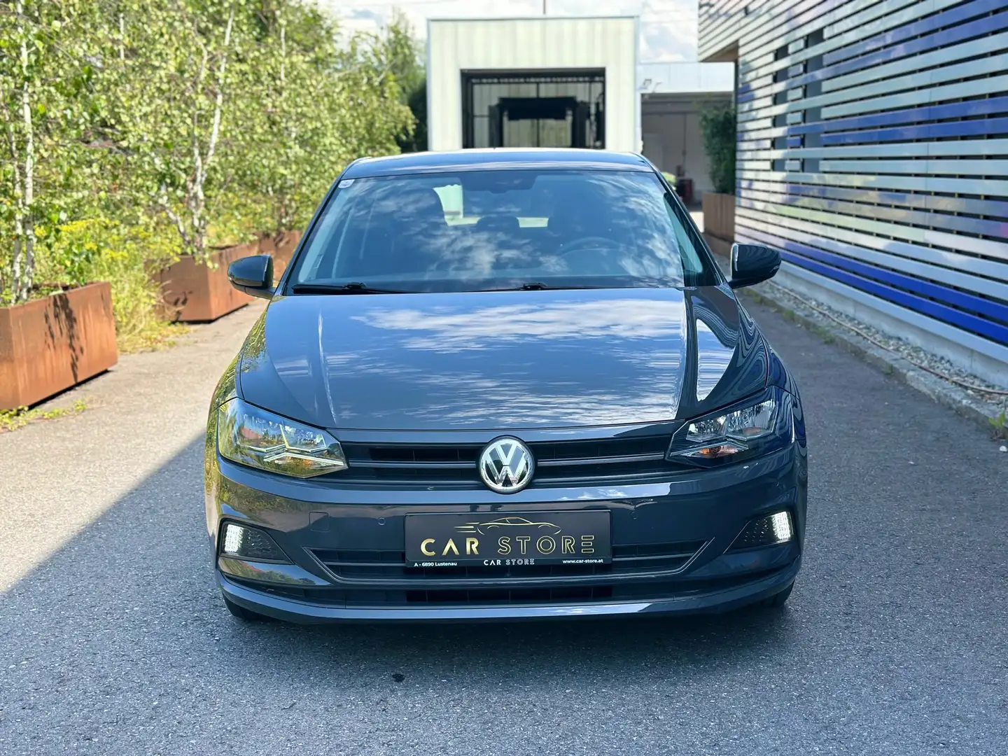 Volkswagen Polo Trendline 1,0 Grau - 2