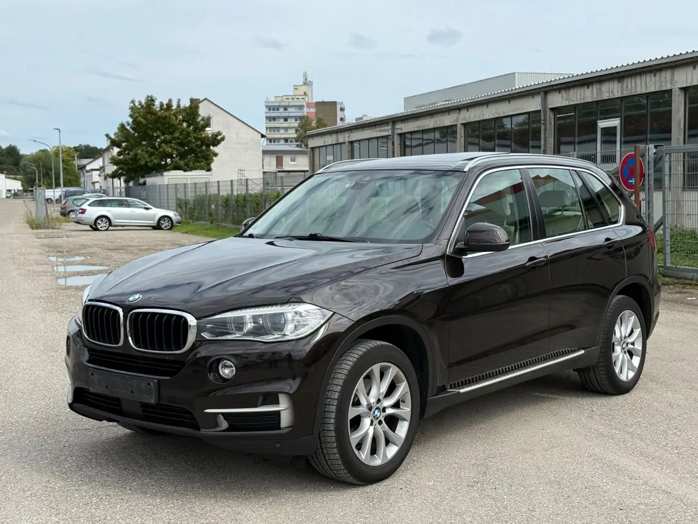 BMW X5 xDrive 30d Euro6 Pano Head Up Kamera ACC Braun - 1