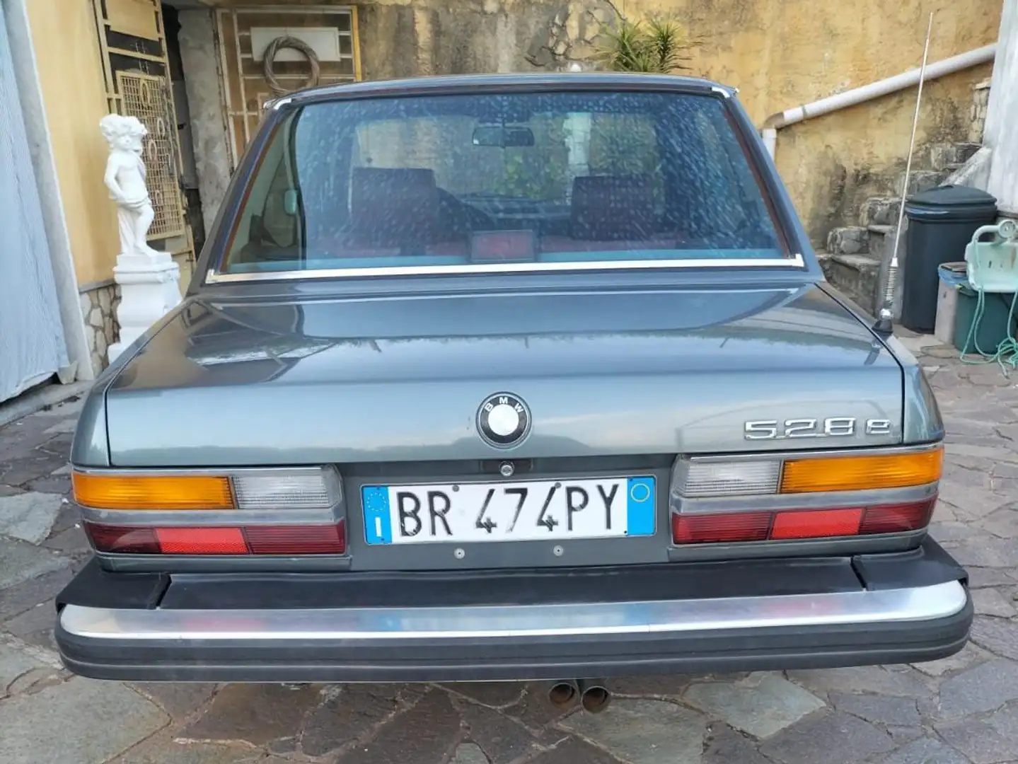 BMW 528 528i Gris - 2