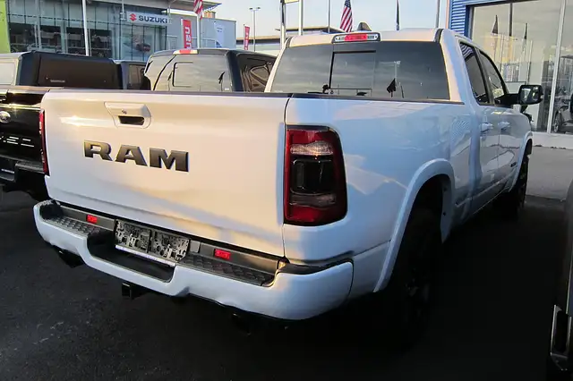 Dodge RAM Ram Laramie SPORT White Edition Ansicht 3