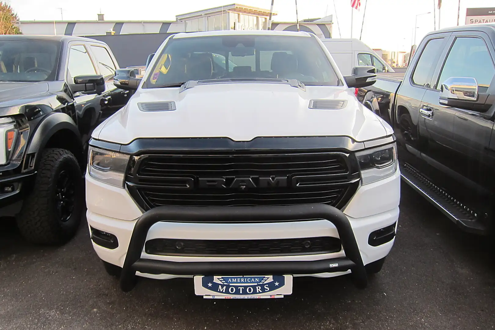 RAM 1500 Ram 1500 Night Edition 4x4 Weiß - 1