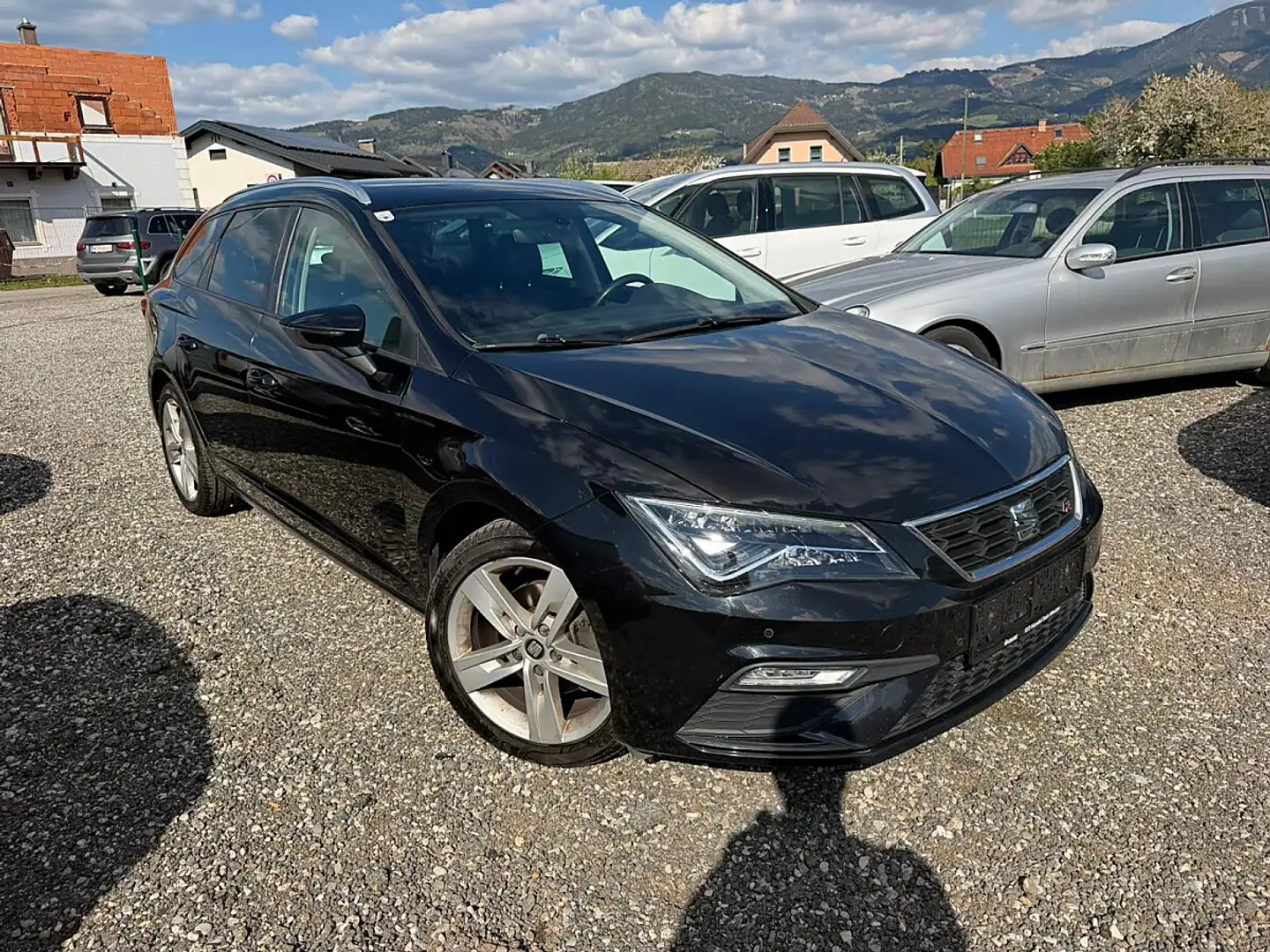 SEAT Leon ST FR 1,4 TSI Schwarz - 1