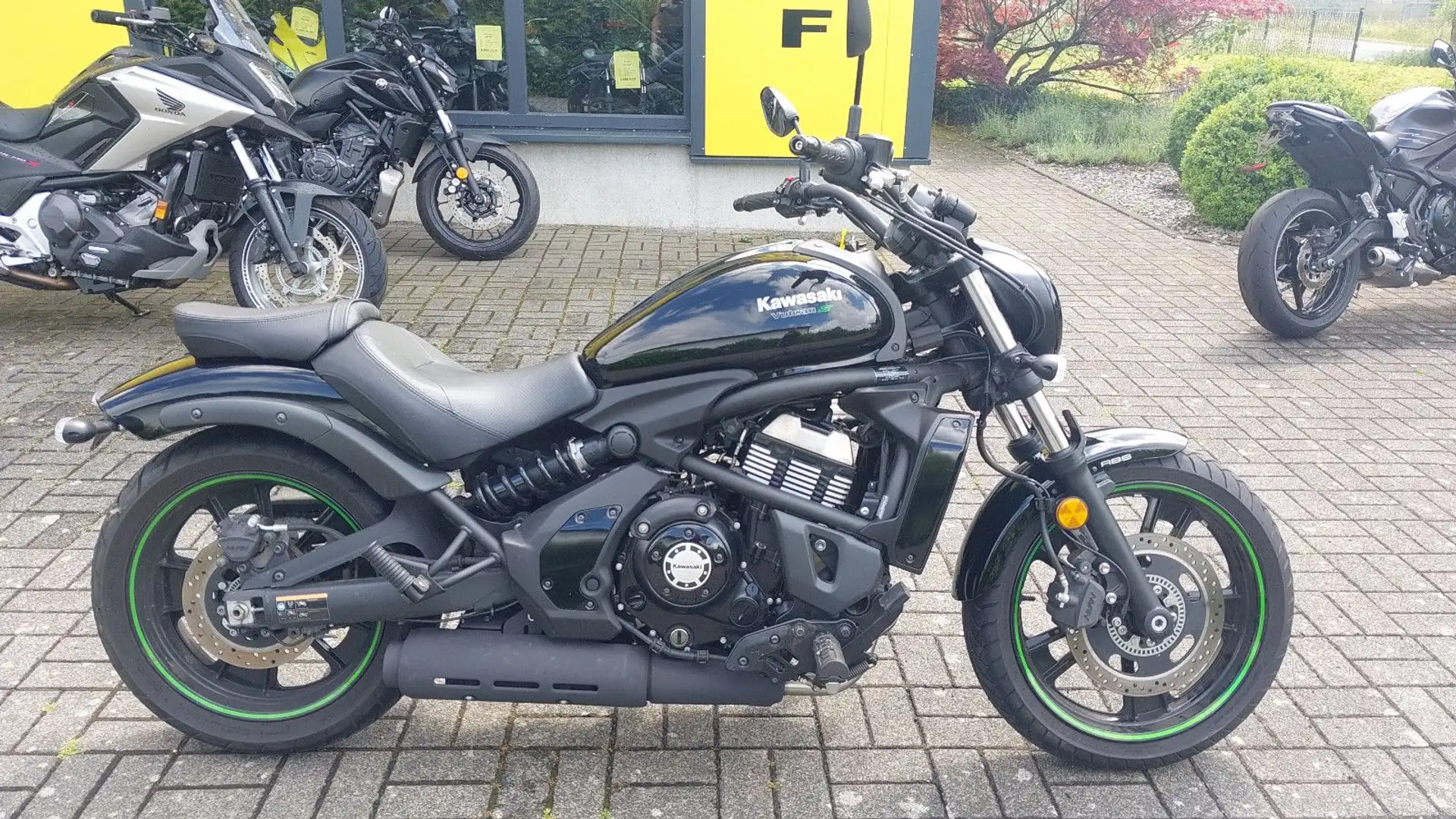 Kawasaki Vulcan S Schwarz - 1