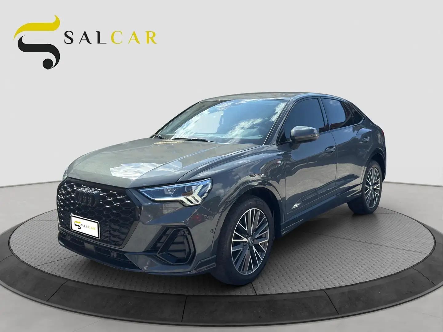 Audi Q3 Sportback 35 s-tronic 2.0 tdi 150cv S-line 2020 Grigio - 1