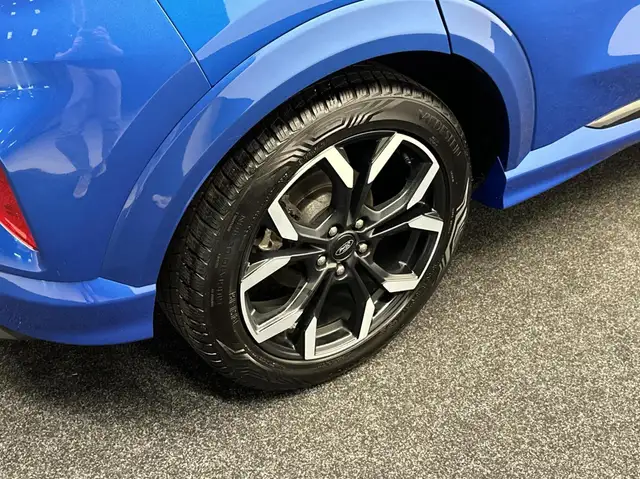 Ford Puma view 12