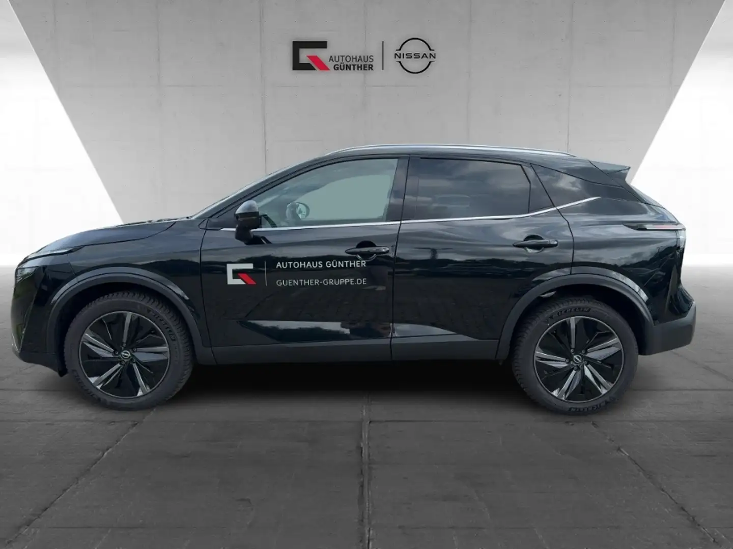Nissan Qashqai TEKNA 1.3 Xtronic Winter/ 360°/HUD/LED Schwarz - 2