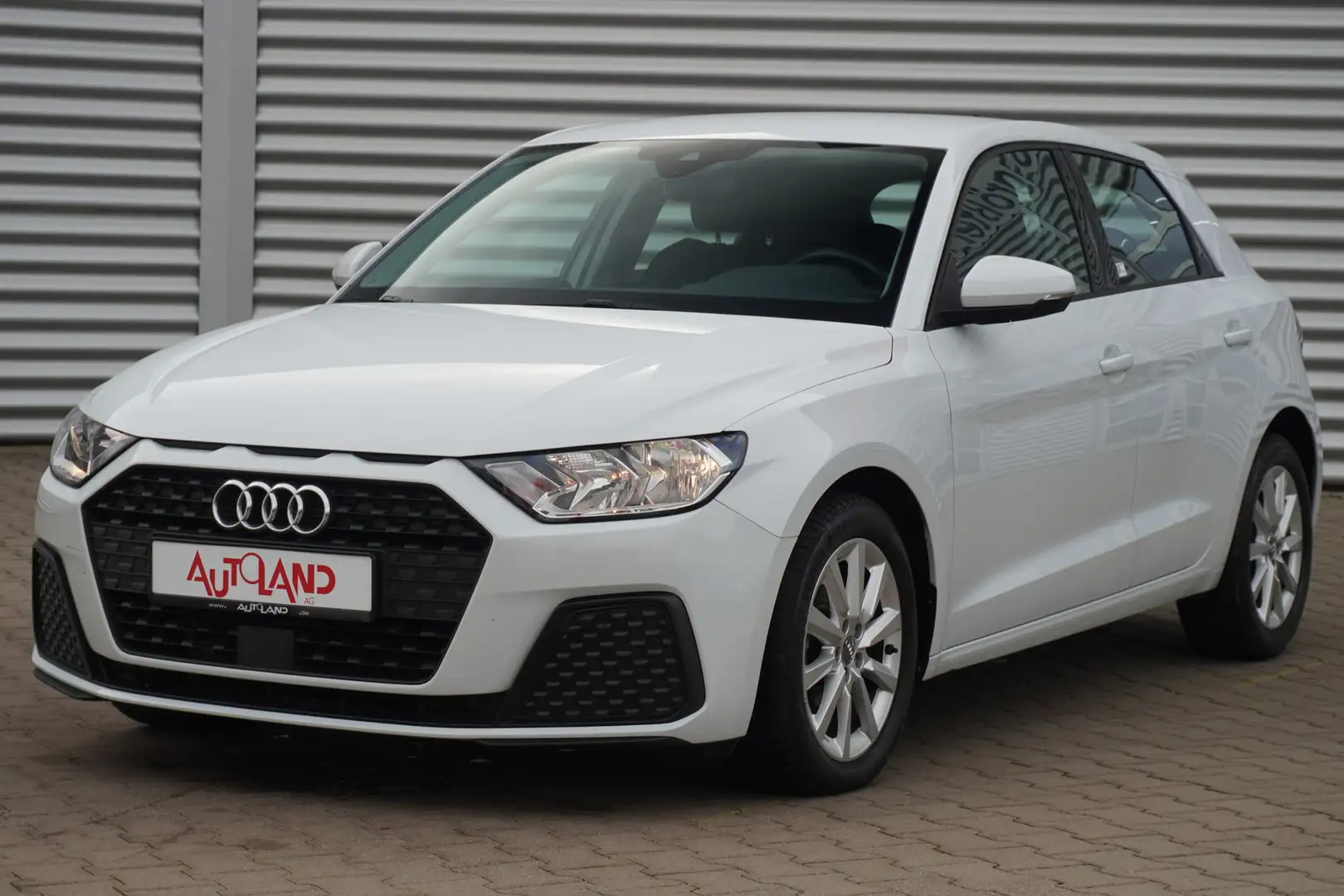 Audi A1 Sportback 25 1.0 TFSI basis App-Connect PDC Weiß - 2