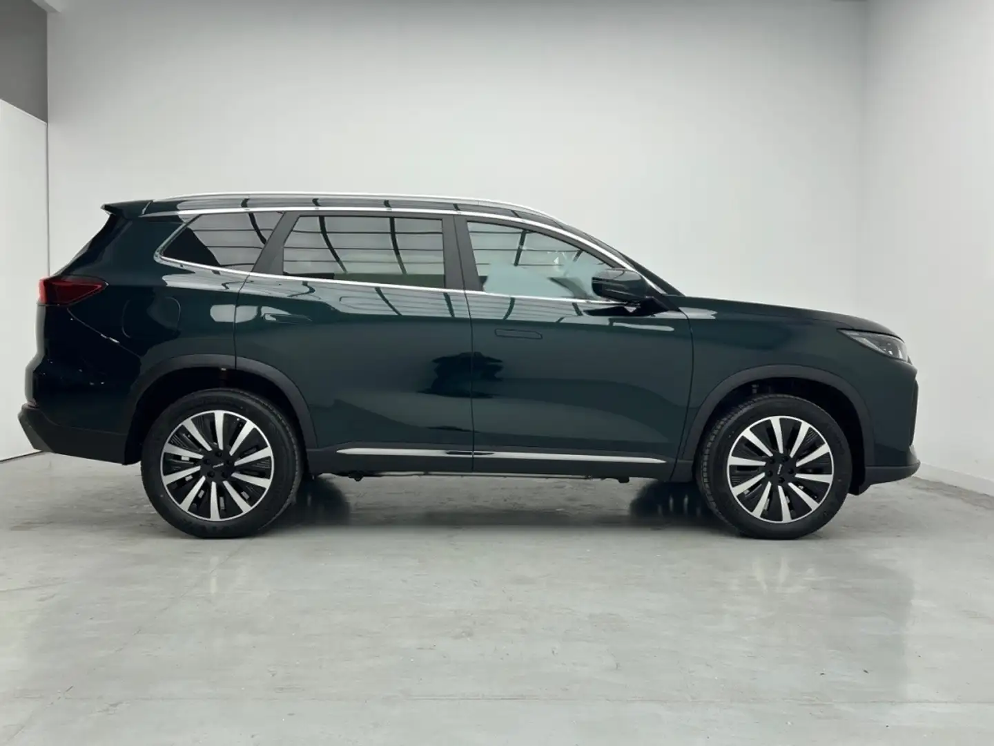 Ebro s800 1.5 TGDI PHEV PREMIUM E-CVT 279CV 7 PLAZAS 5P Grün - 2