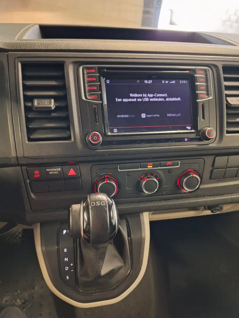 Volkswagen T6 Transporter Lichte vracht/Carplay/Android/PDC/CruiseC/BTW incl - 2
