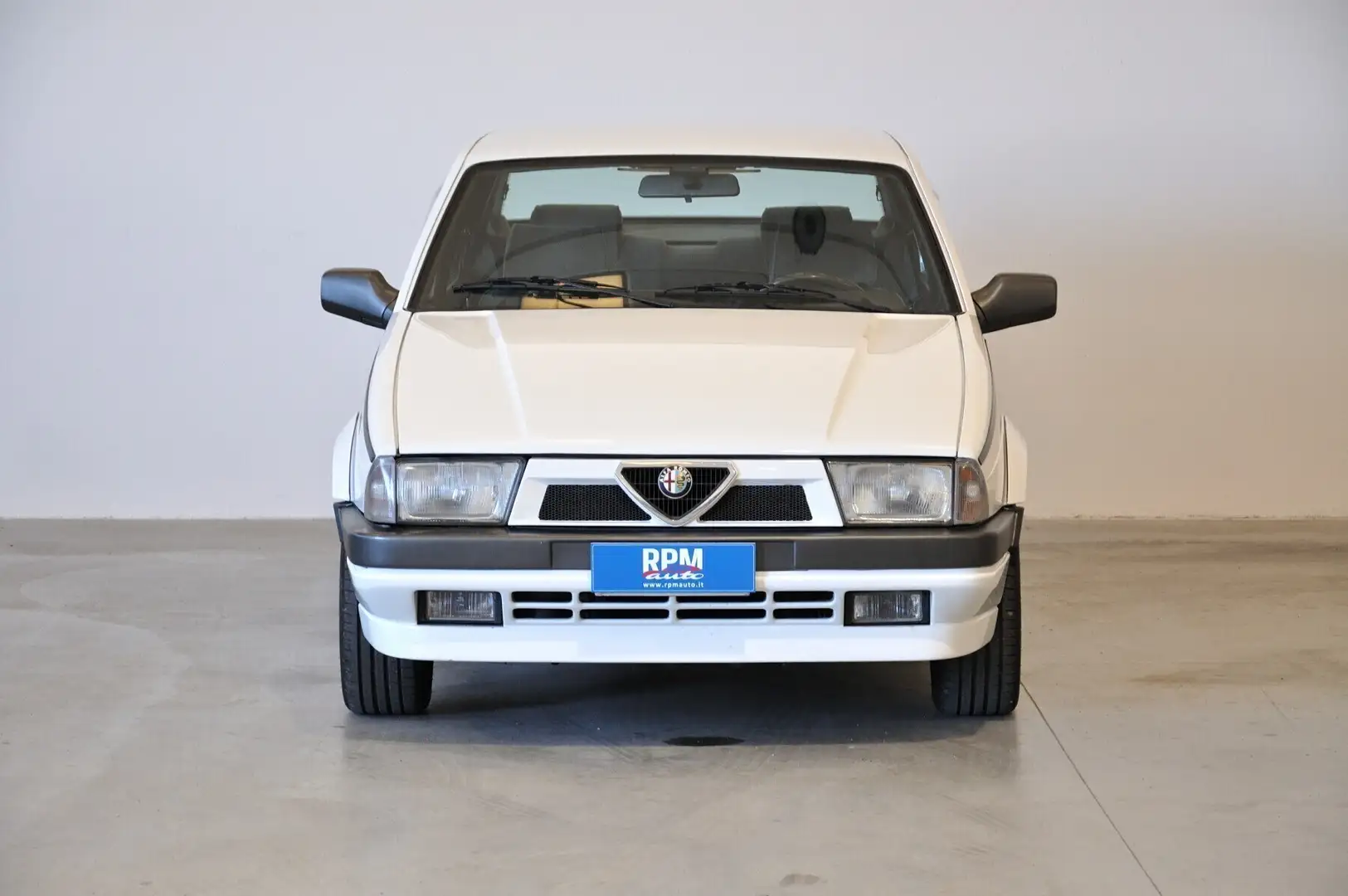 Alfa Romeo 75 2.0i Twin Spark Білий - 2