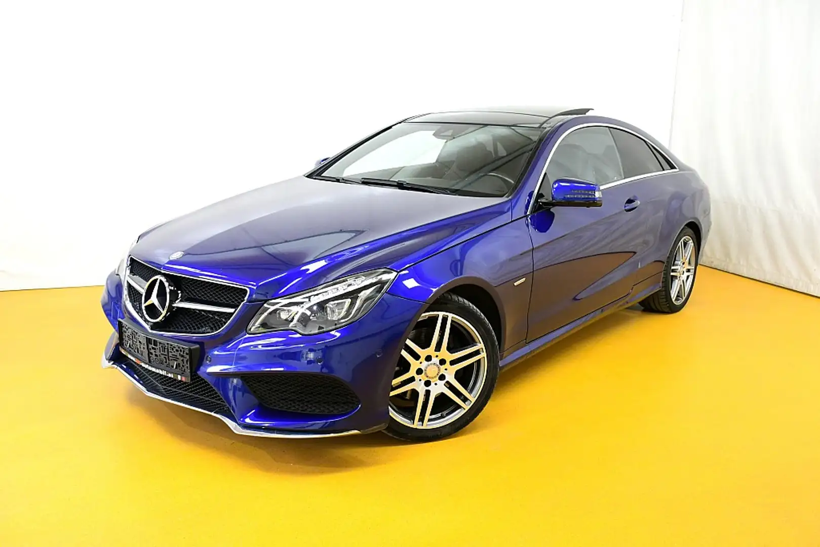 Mercedes-Benz E 350 BlueTEC Aut. Modrá - 1