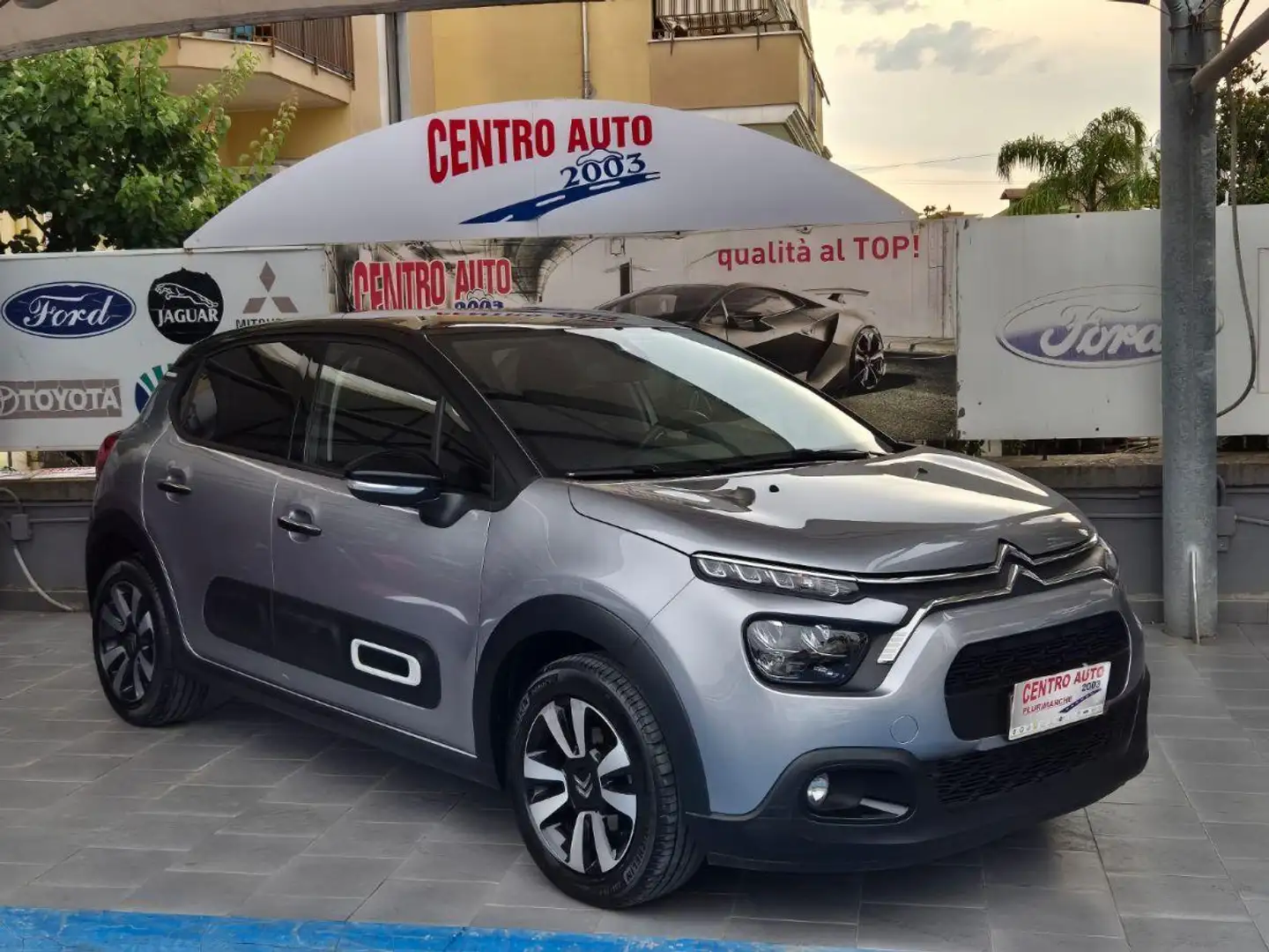 Citroen C3 BlueHDi 100 S&S Shine Gris - 1