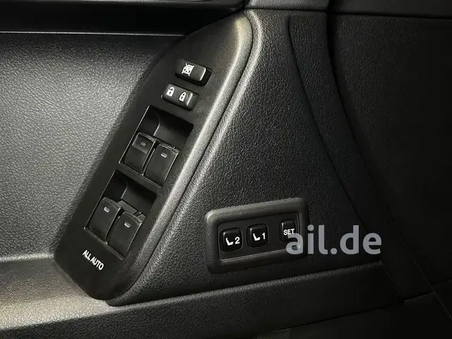 Toyota Land Cruiser view 21
