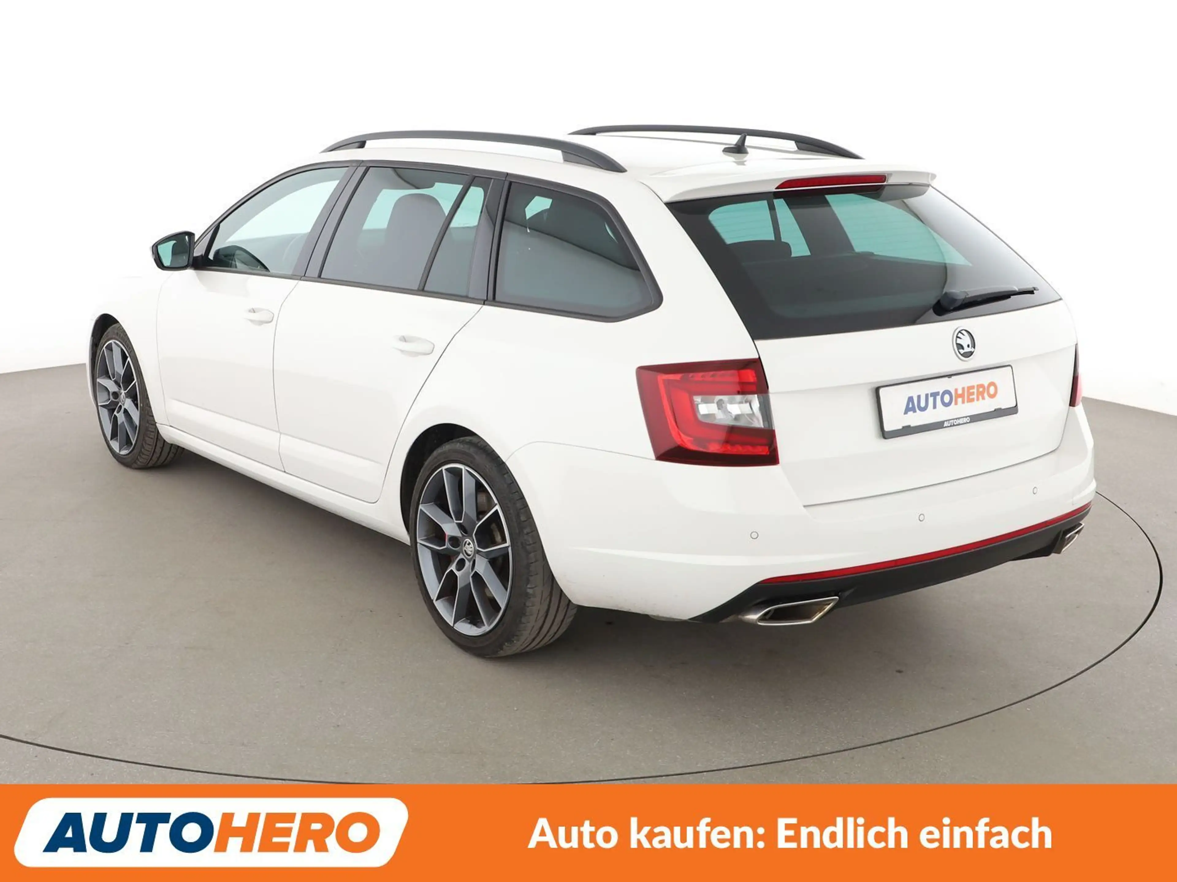 Skoda Octavia 2.0 TSI RS 245 Aut.*NAVI*LED*PDC*TEMPO*SHZ*ALU* — photo 4