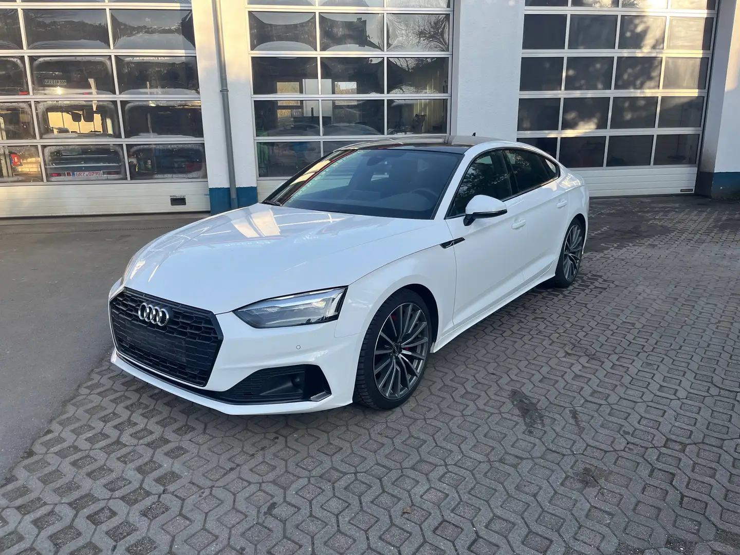 Audi A5 40 TDI MwSt ausw.,LED,PANORAMA,elektr. Heckklappe, Weiß - 1