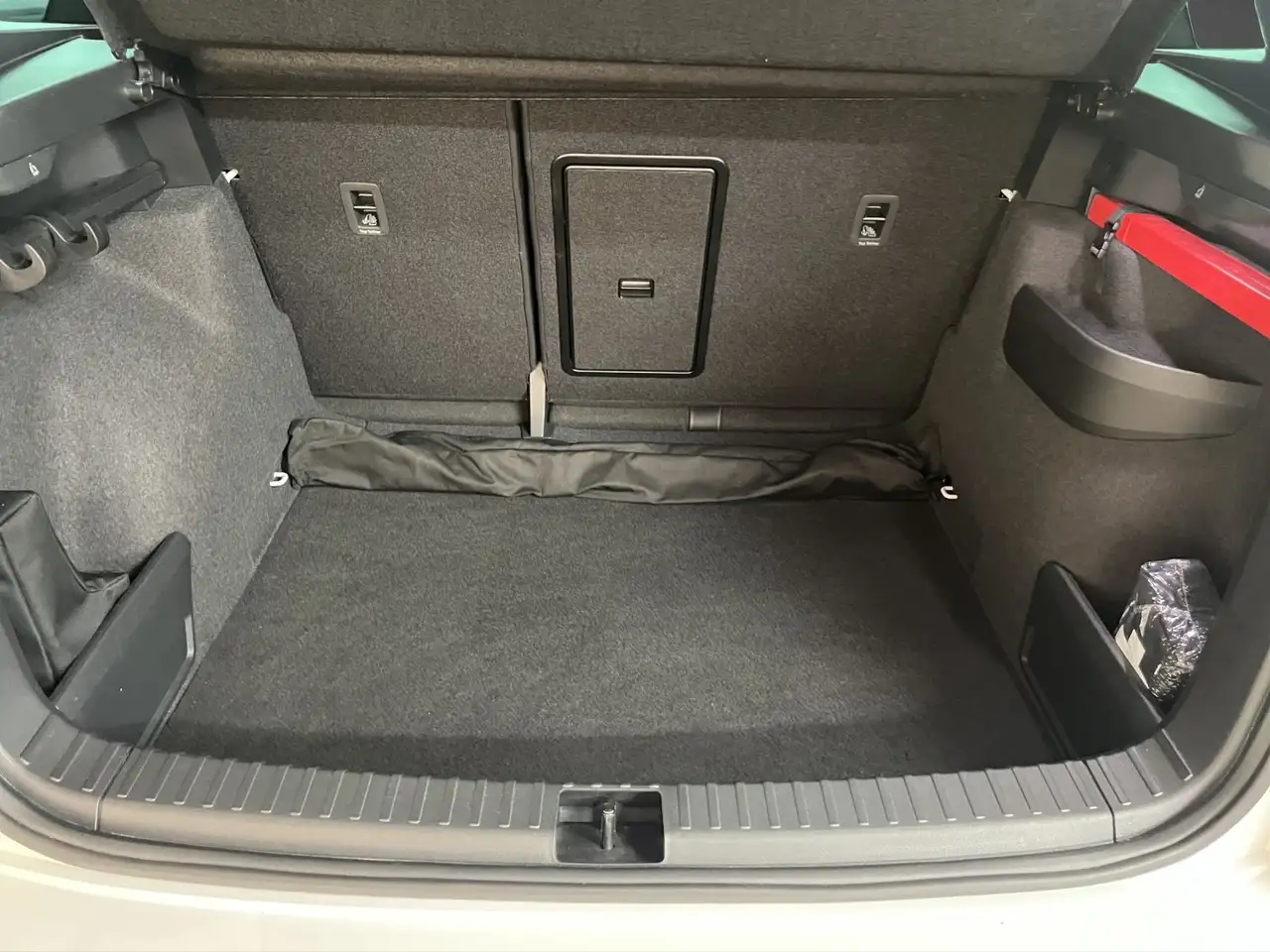 Skoda Karoq 2.0 TDI 4x4 Sportline Matrix LM 18" Navi R, миниатюра 22