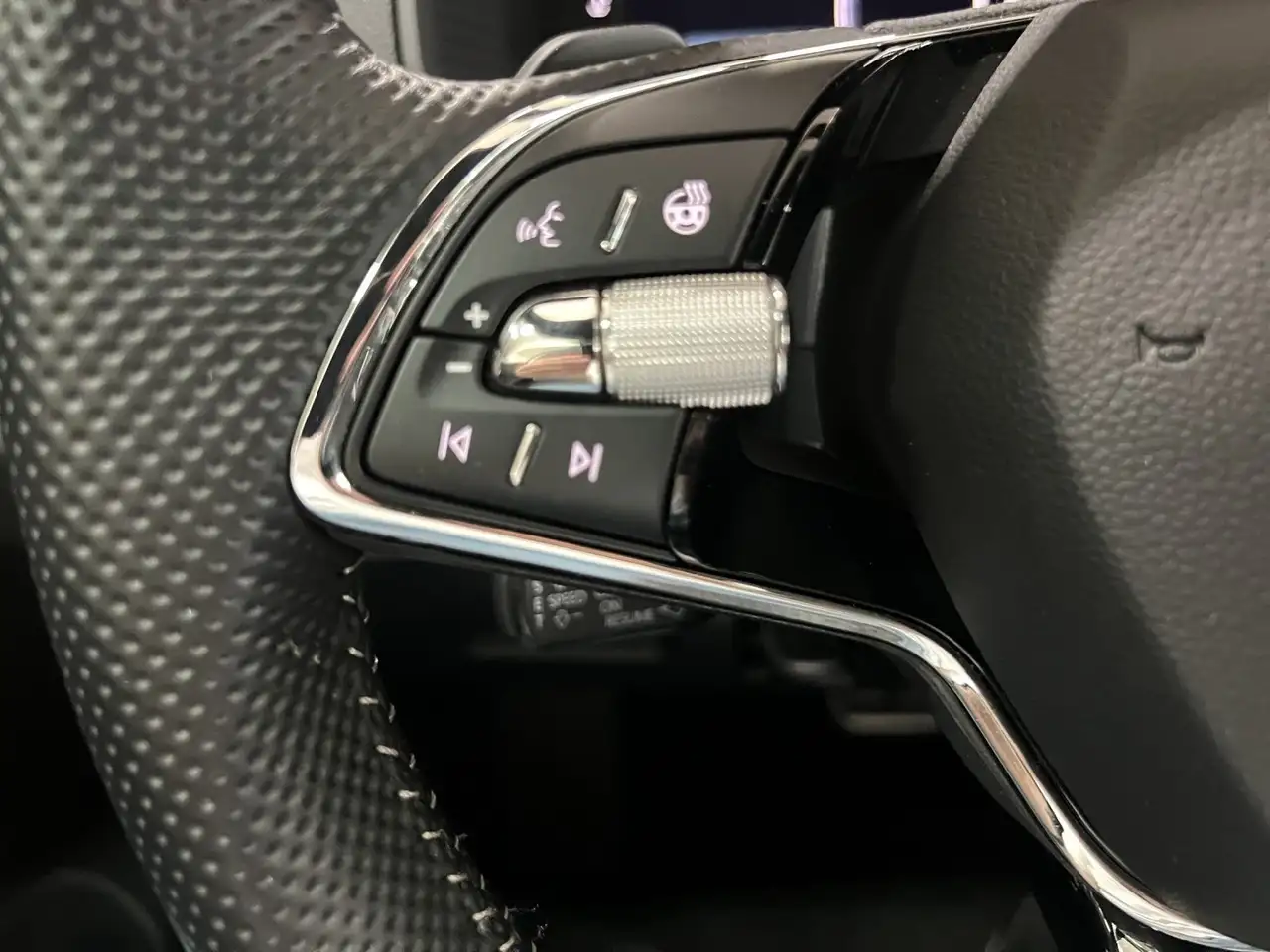 Skoda Karoq 2.0 TDI 4x4 Sportline Matrix LM 18" Navi R, миниатюра 23