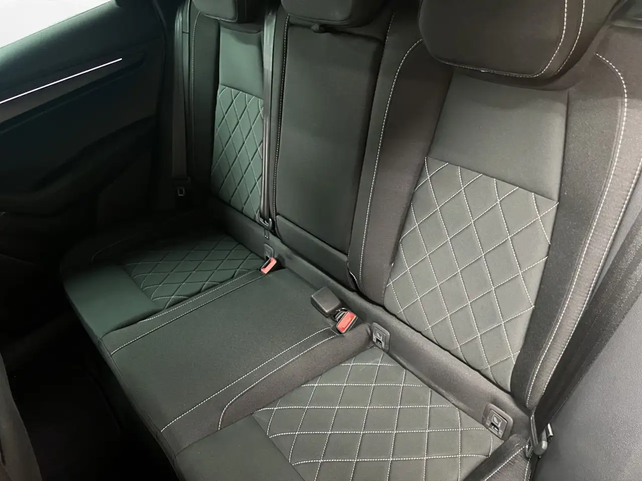 Skoda Karoq 2.0 TDI 4x4 Sportline Matrix LM 18" Navi R, миниатюра 18
