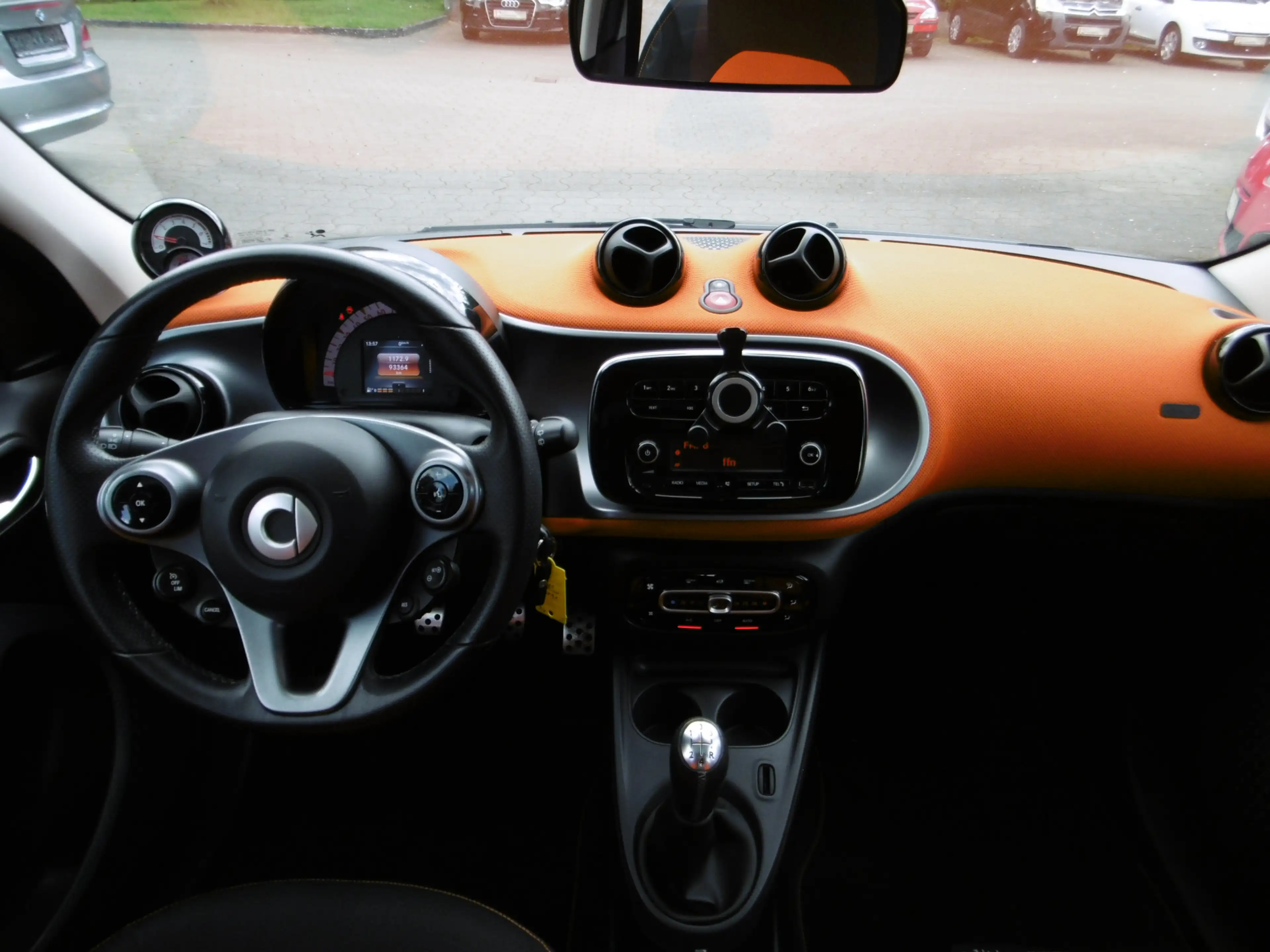 smart forFour Edition #1 Klimaaut., Panorama Sitzheiz. — photo 6