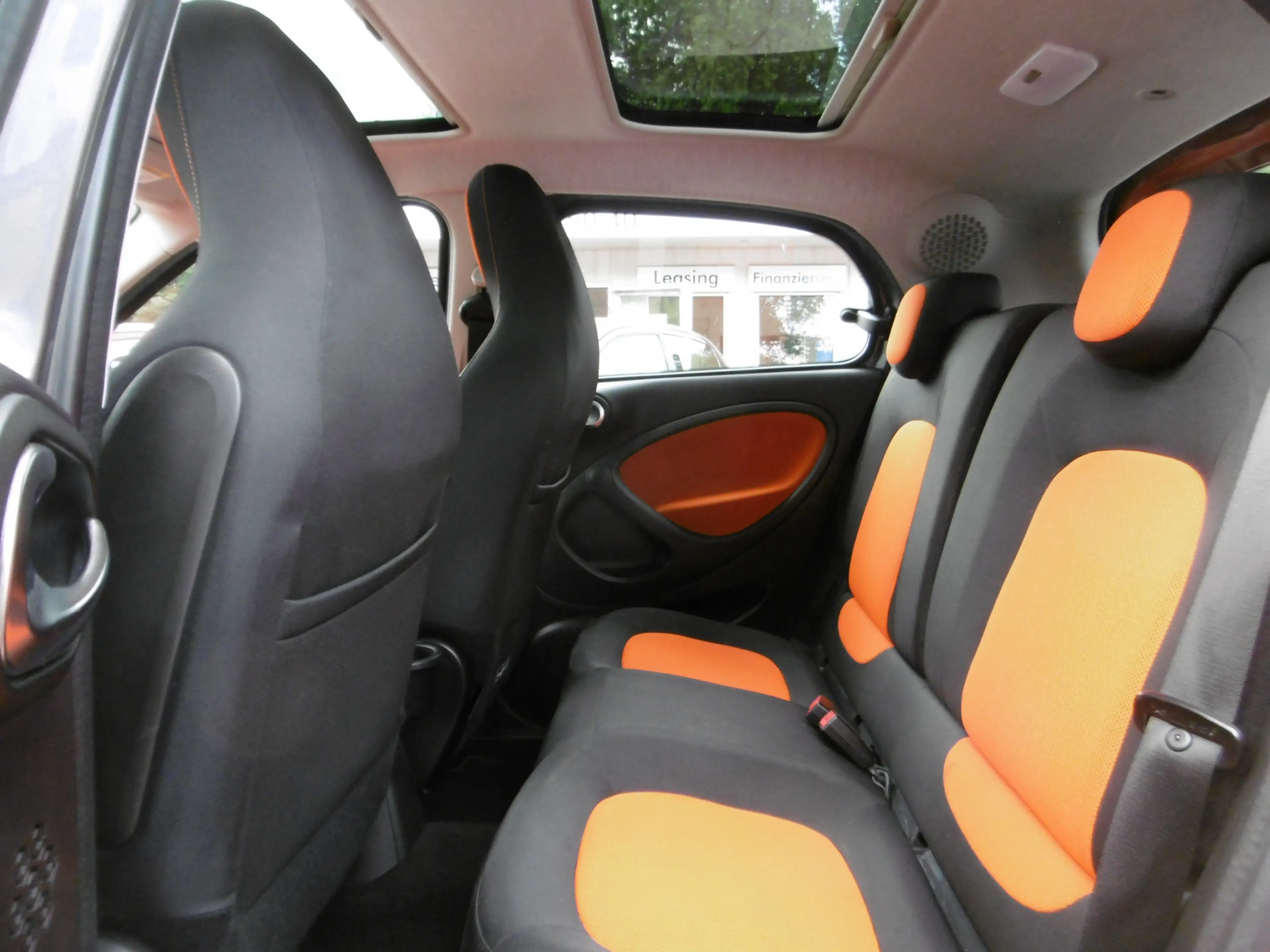 smart forFour Edition #1 Klimaaut., Panorama Sitzheiz. — photo 4