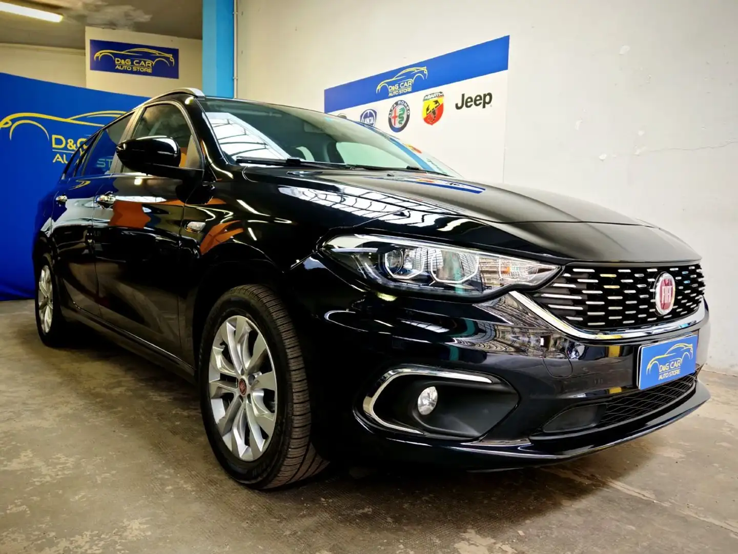 Fiat Tipo Tipo SW 1.6 Mjet Lounge Automatica Noir - 1