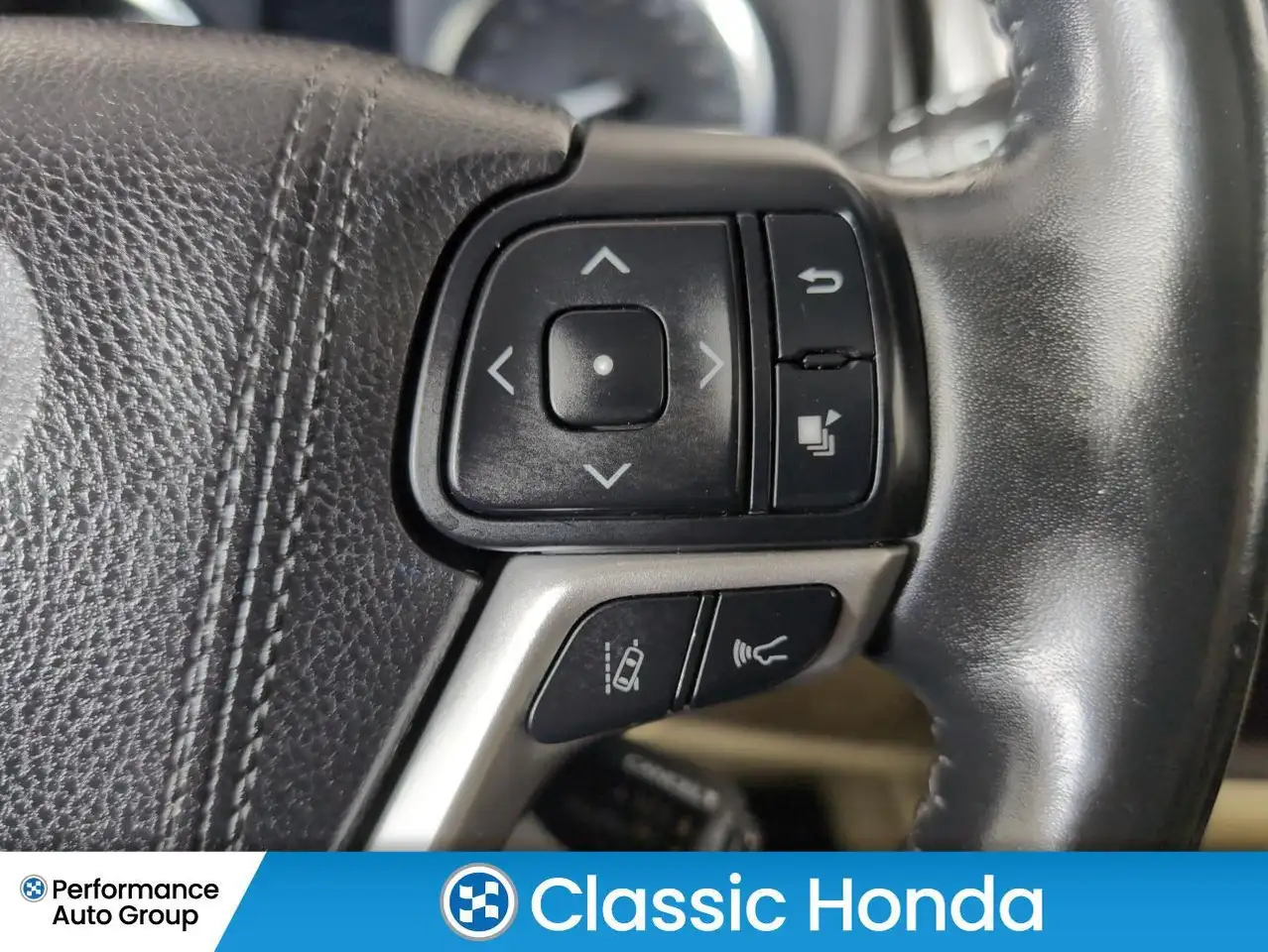 Toyota Highlander photo Toyota Highlander