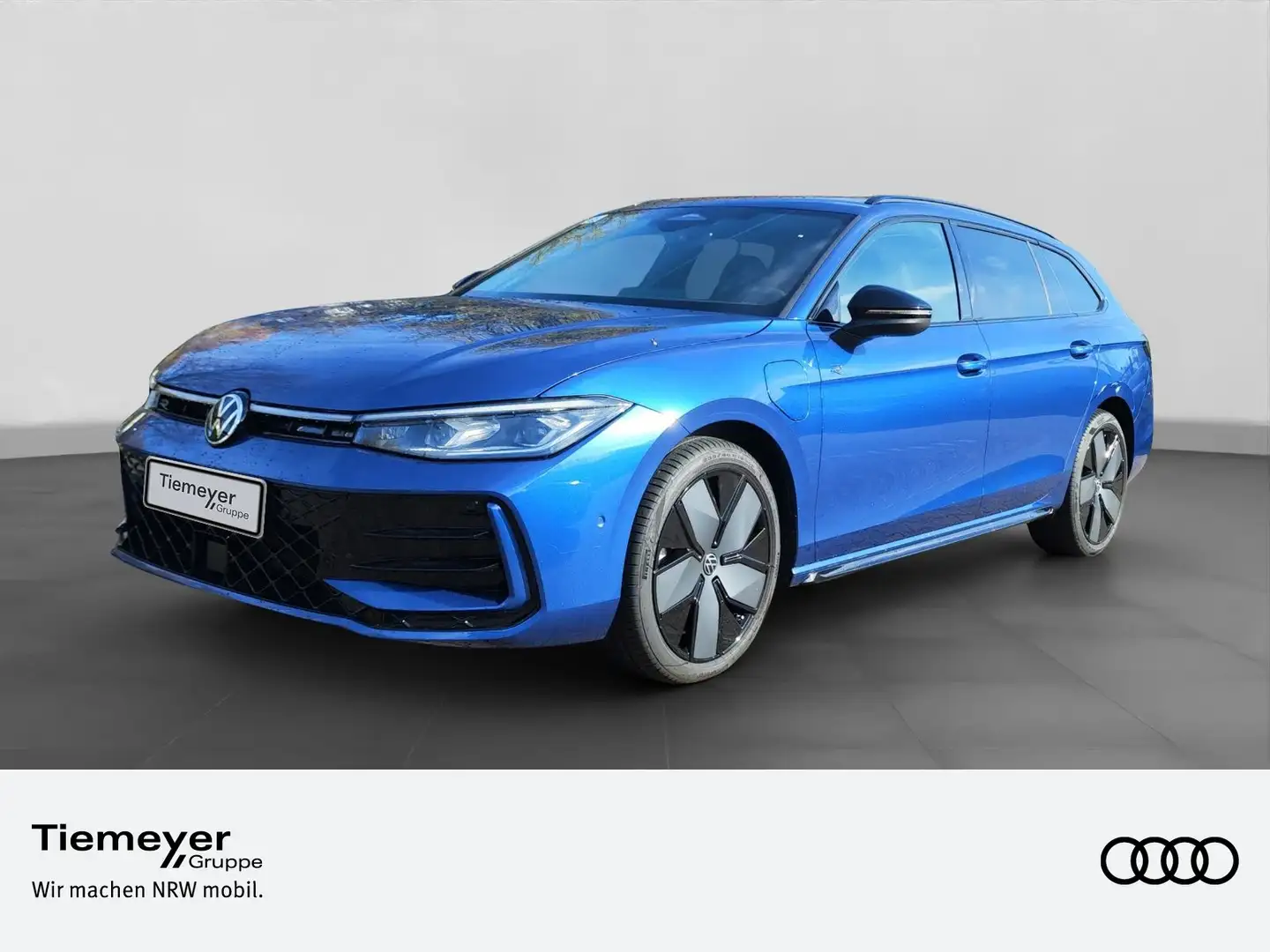 Volkswagen Passat Variant eHybrid R-LINE BLACK PANO LEDER H Blau - 1