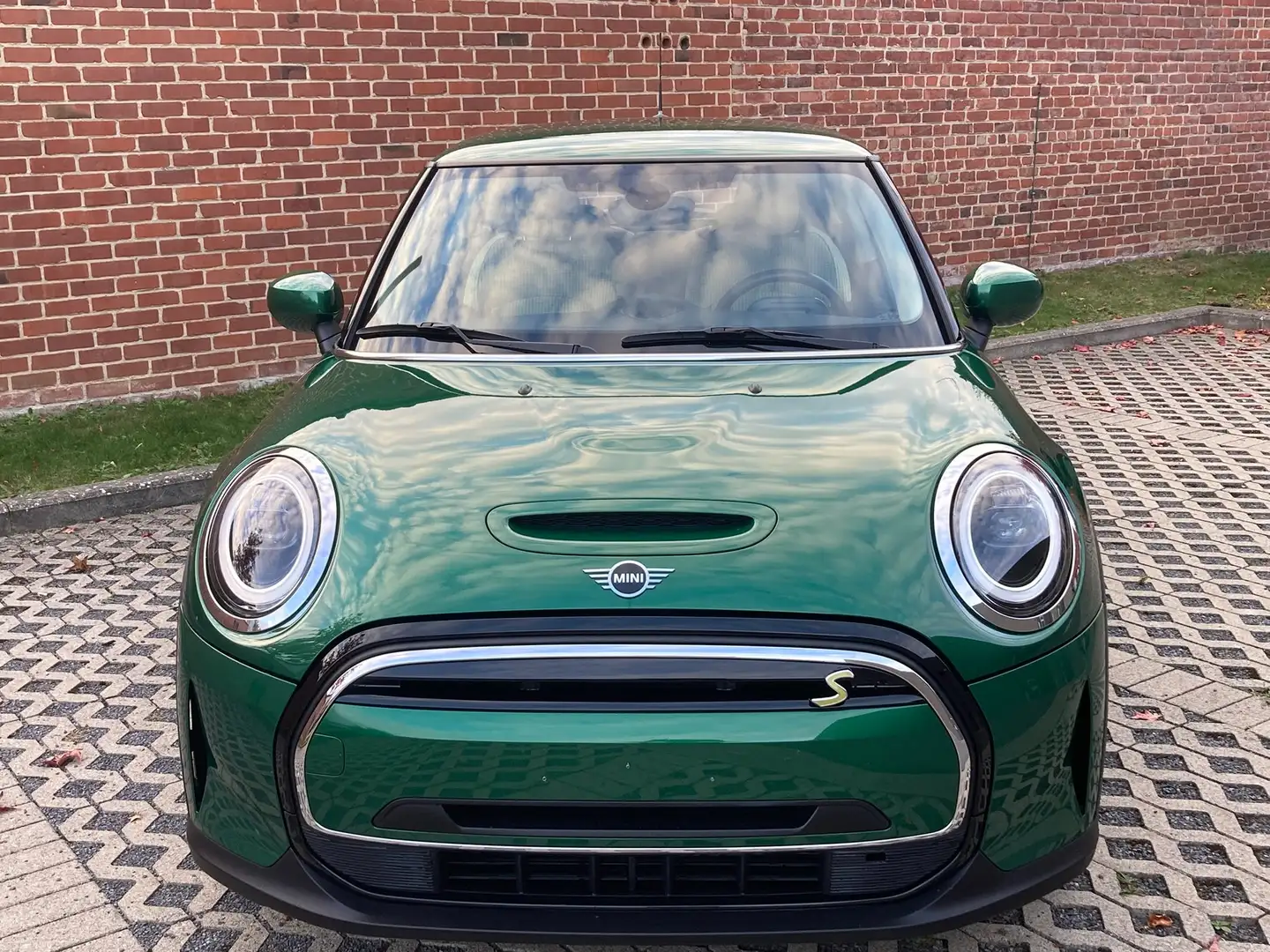 MINI Cooper SE SE Classic Trim - 2022 - 28.000 Km Groen - 1