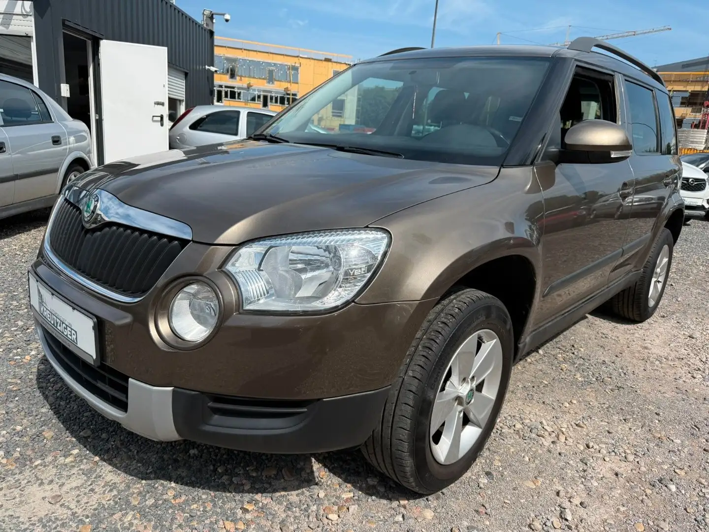 Skoda Yeti 1.2 TSI DSG Braun - 1