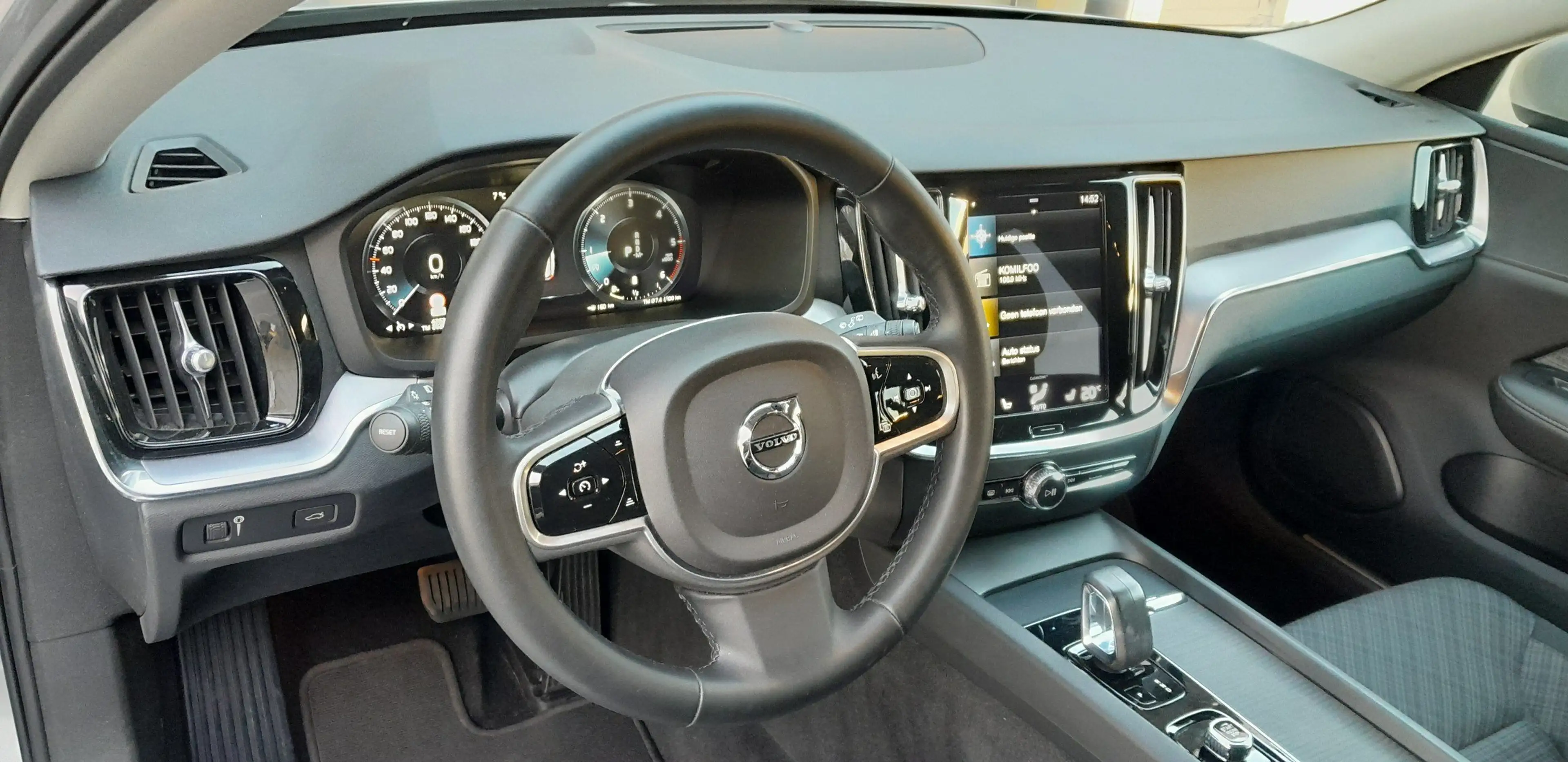 Volvo V60 Cross Country B4 AWD Geartronic | Mild Hybrid Diesel — photo 8