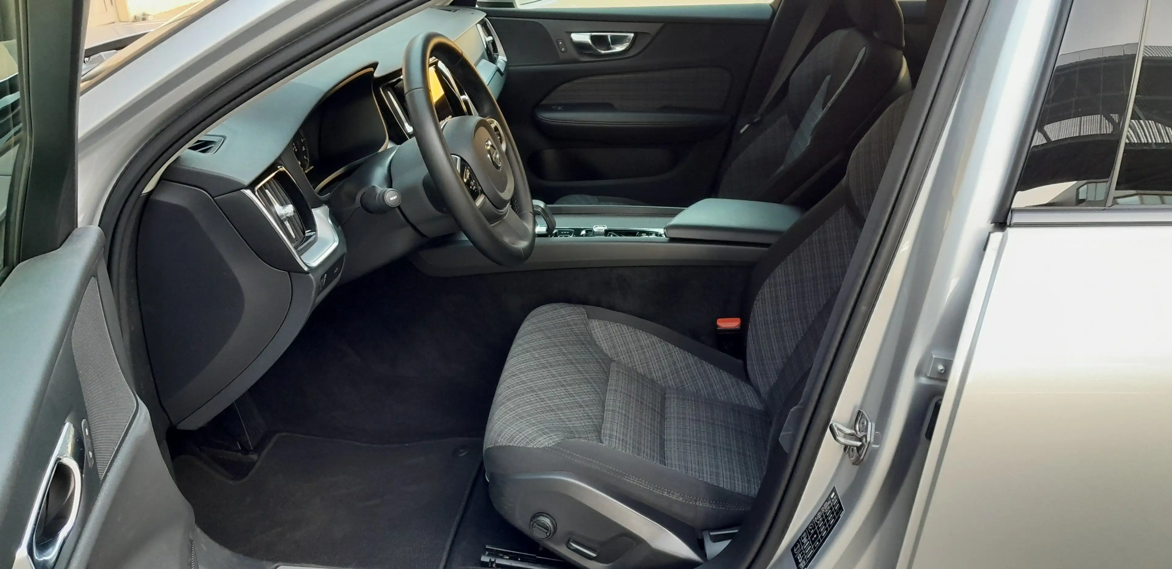 Volvo V60 Cross Country B4 AWD Geartronic | Mild Hybrid Diesel — photo 7