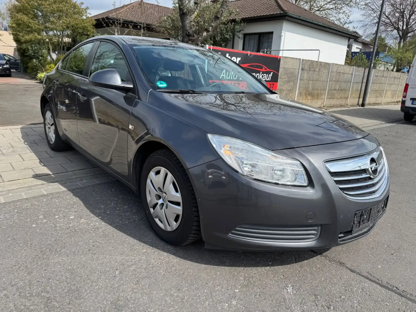 Opel Insignia A Lim. Selection*TÜV 04-2027* Grau - 1