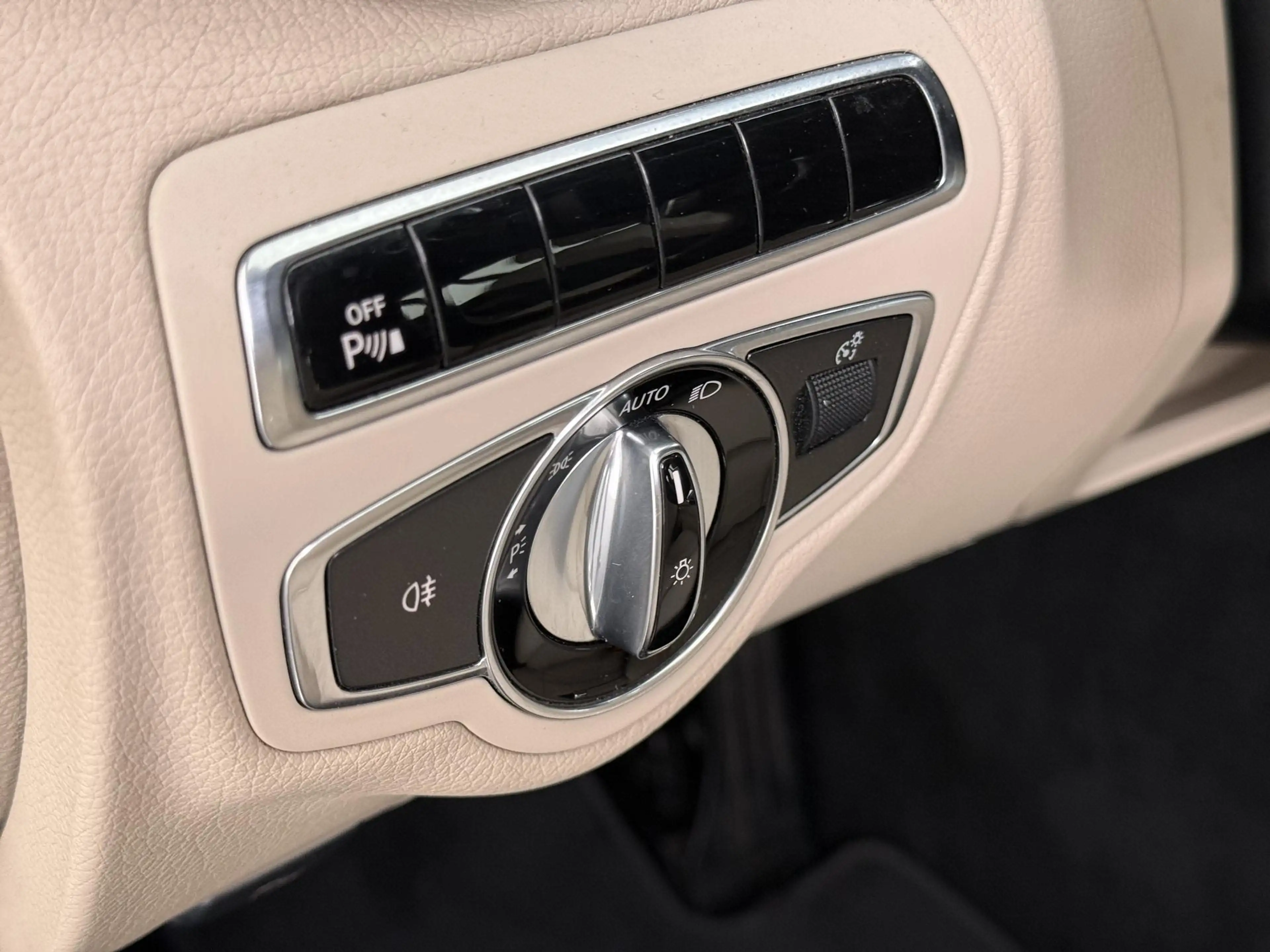 Mercedes-Benz C 350 Estate e Lease Edition — photo 11