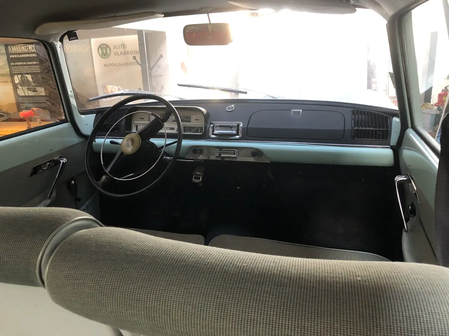 Peugeot 404 Berline * zeer mooie gave vroege 404 * Azul - 2