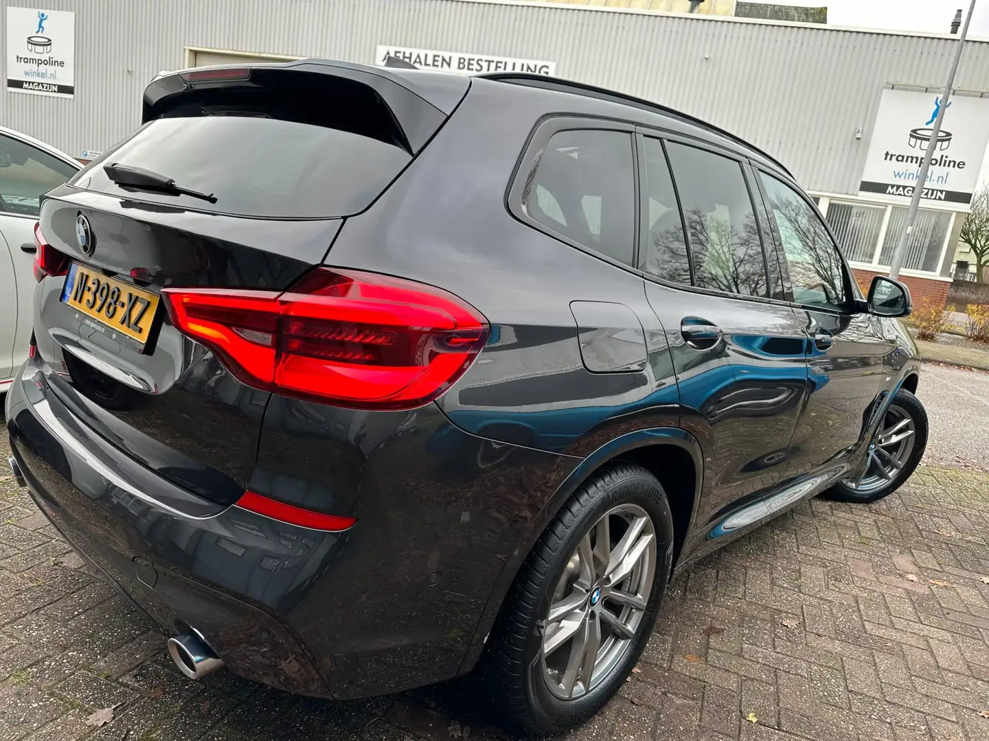 BMW X3 XDrive20i High Executive 2019 184PK M PAKKET PANO Zwart - 2