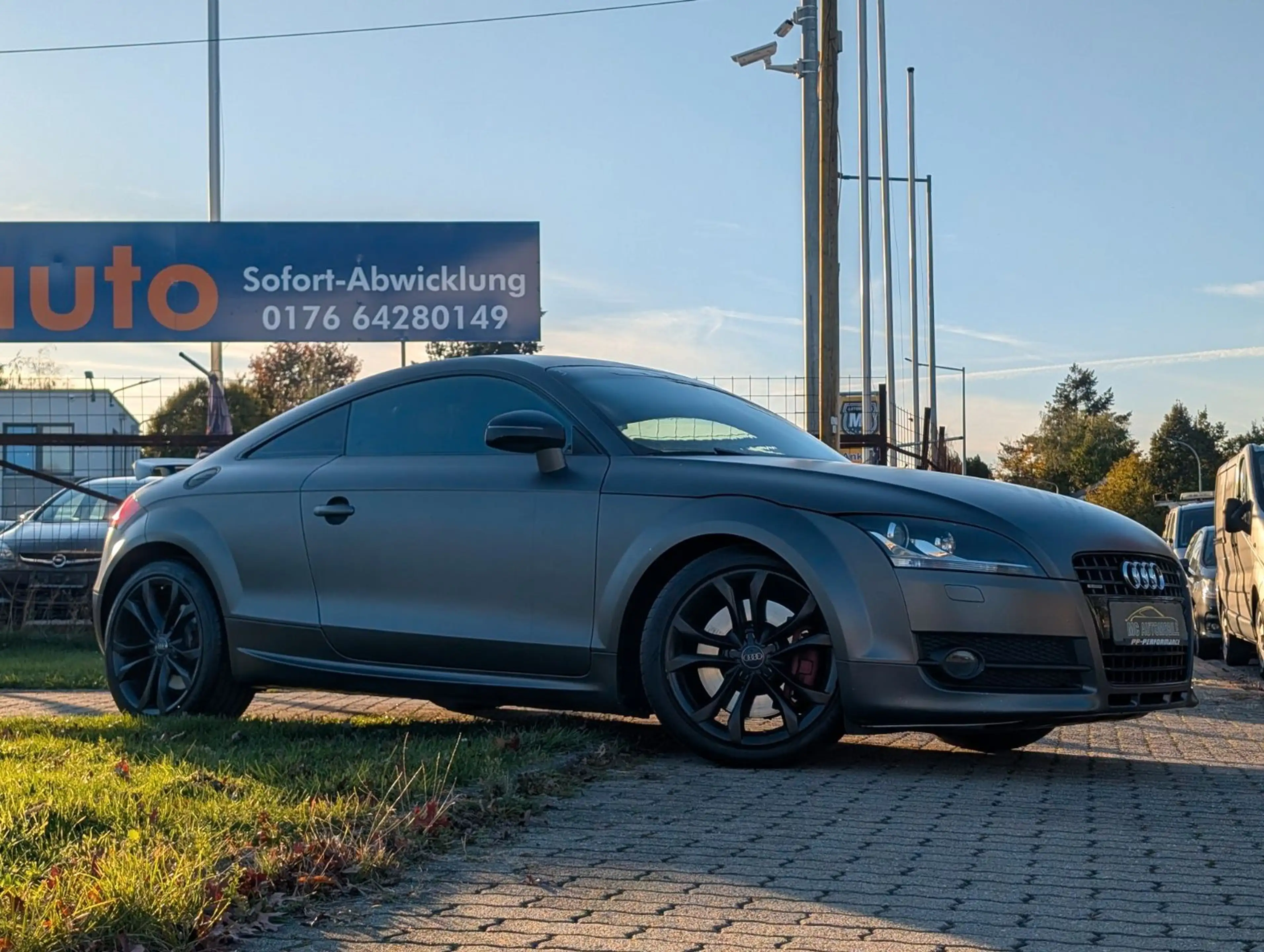 Audi TT Coupe/Roadster 3.2 Coupe quattro*LEDER*NAVI ! — photo 2
