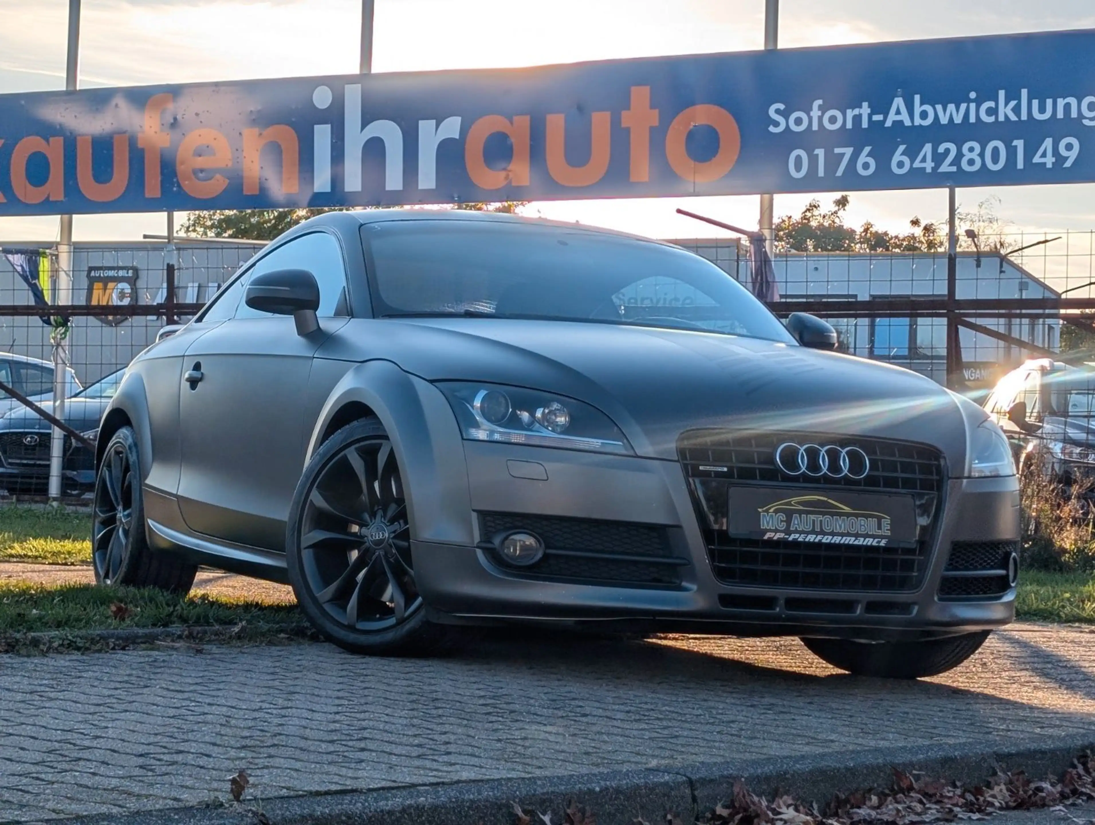 Audi TT Coupe/Roadster 3.2 Coupe quattro*LEDER*NAVI !