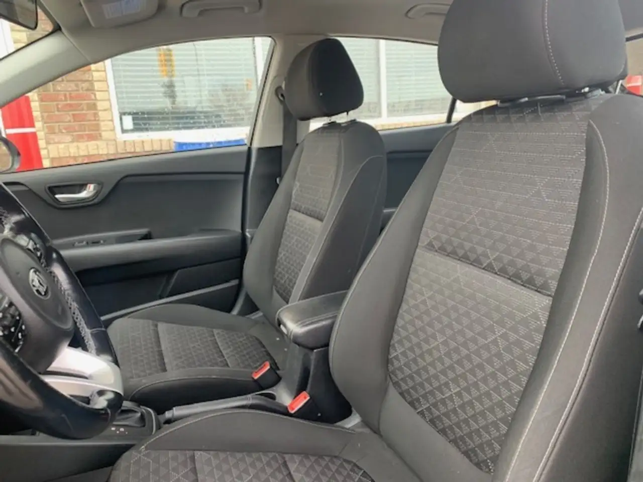 Kia Rio снимка Kia Rio